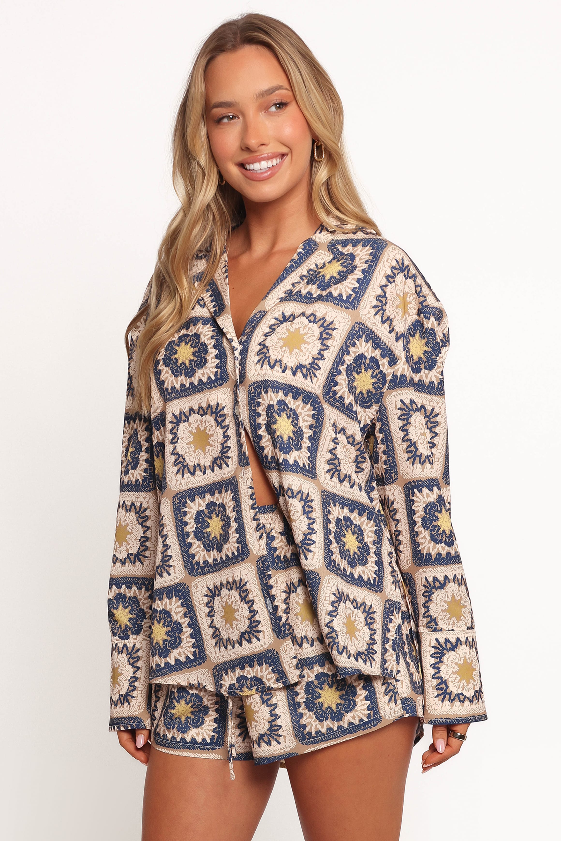 TOPS Rowena Shirt - Rowena Print