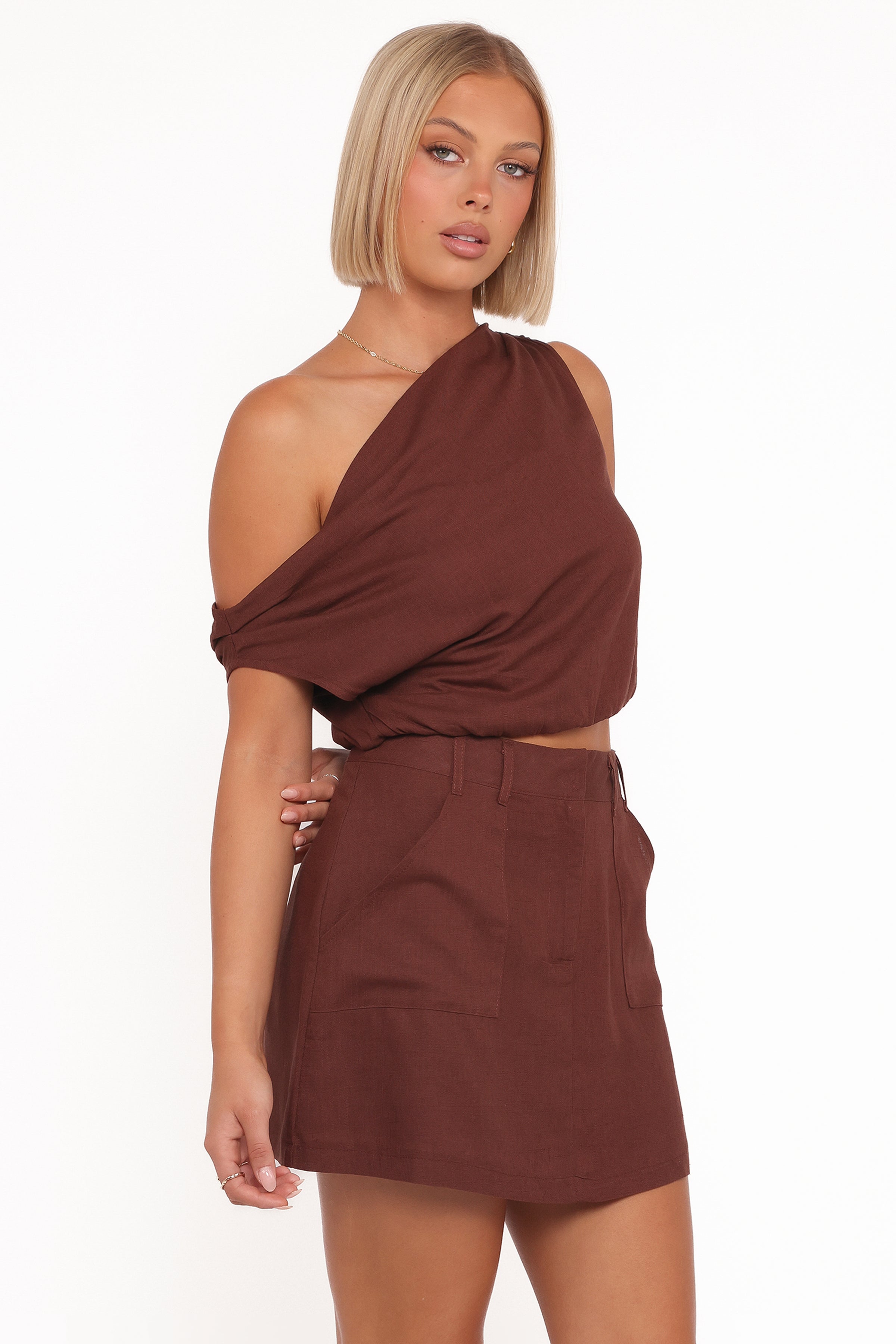 TOPS Shaw Off Shoulder Top - Chocolate Brown