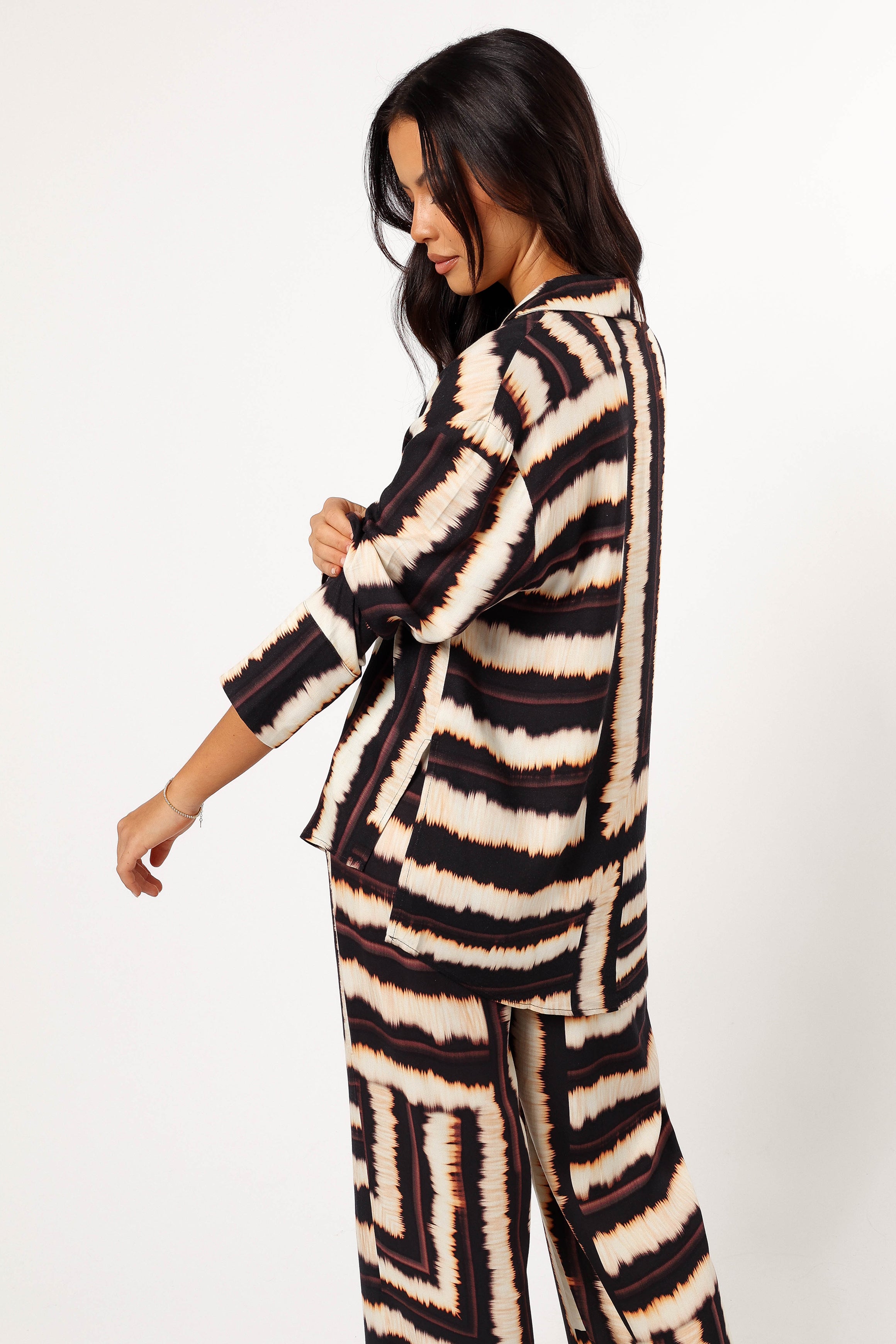 TOPS @Sola Shirt - Noria Print (Hold for Euro Summer)