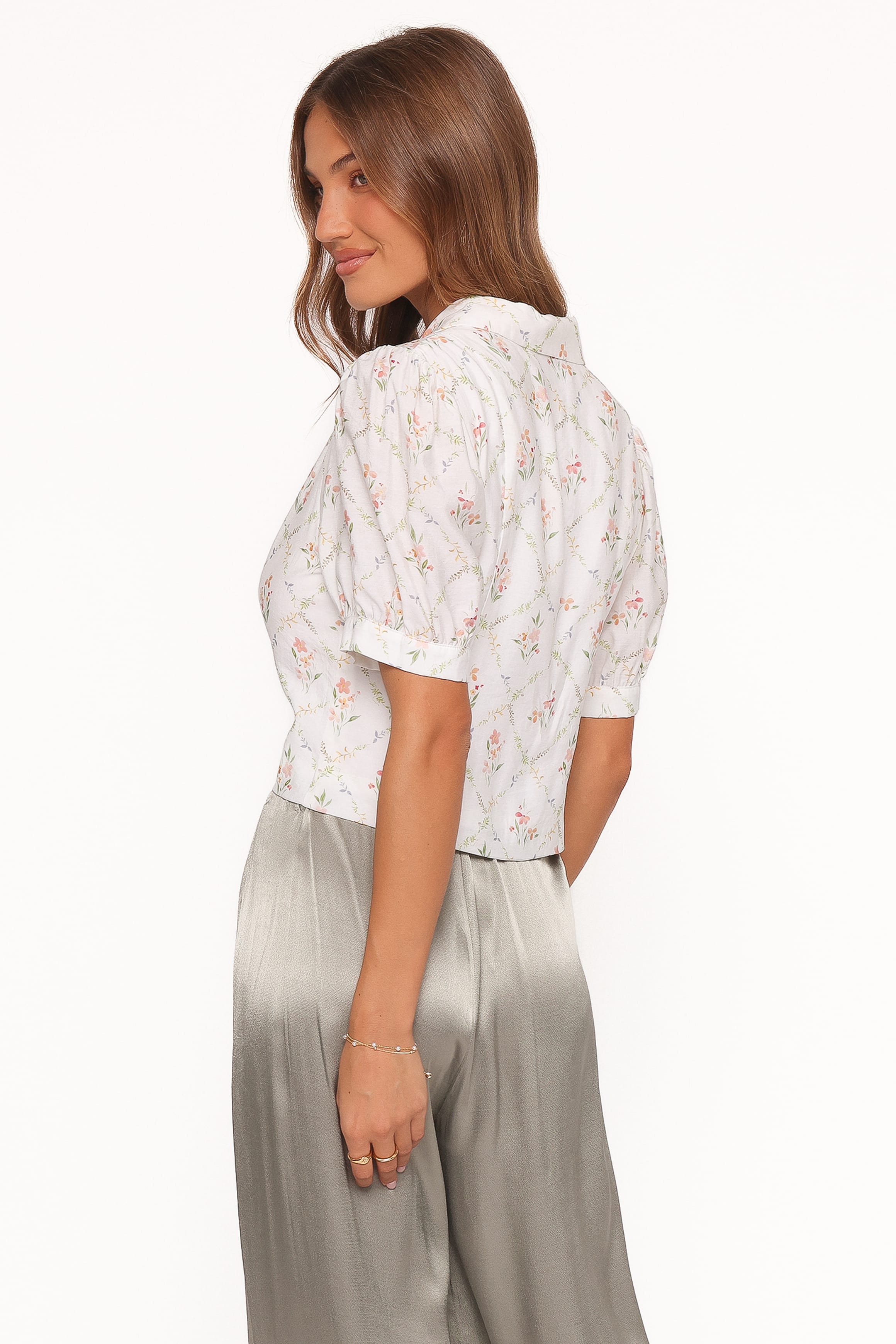 TOPS Steele Button Front Top - White Vintage Floral