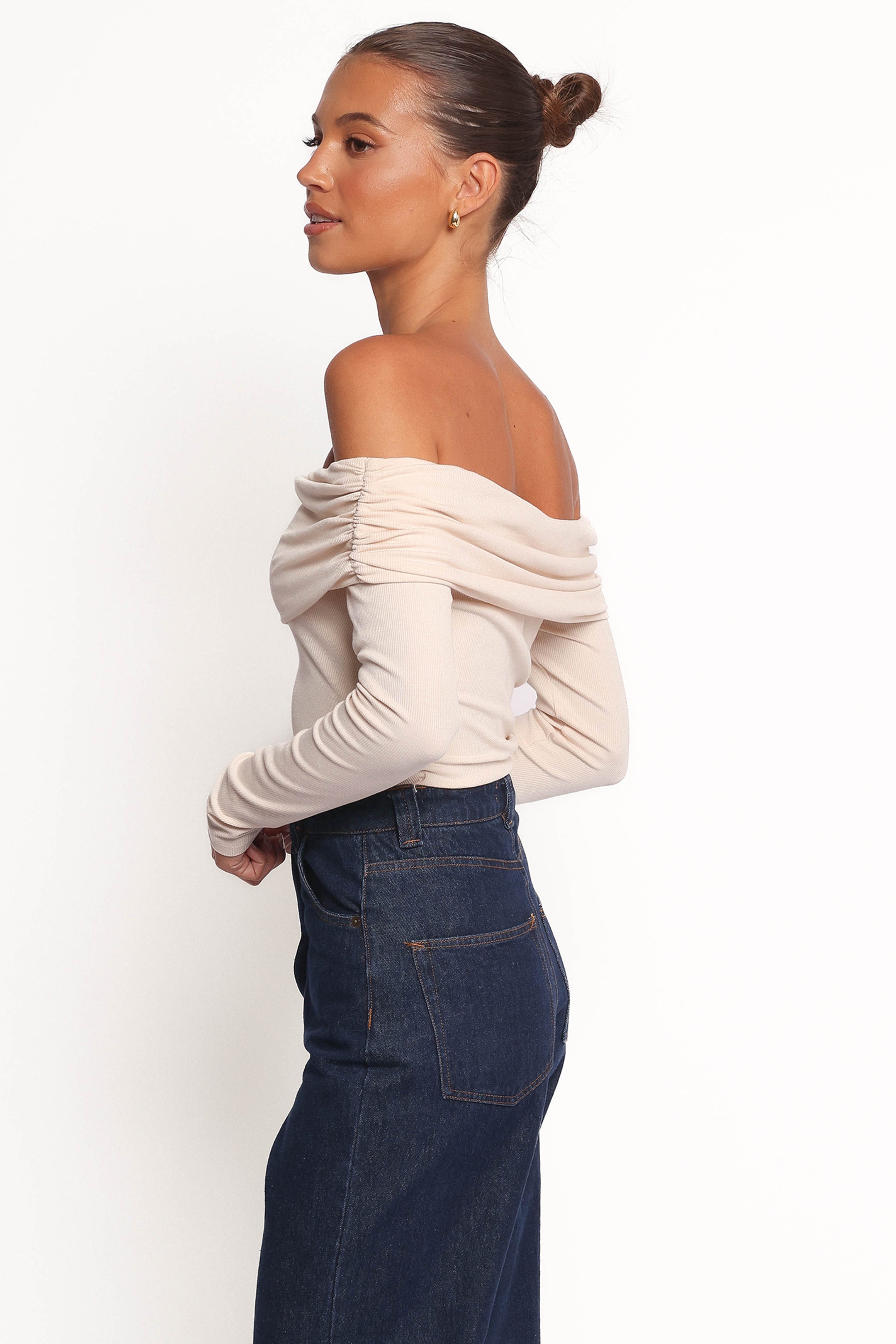 TOPS Thomsie Off Shoulder Knit Top - Ivory