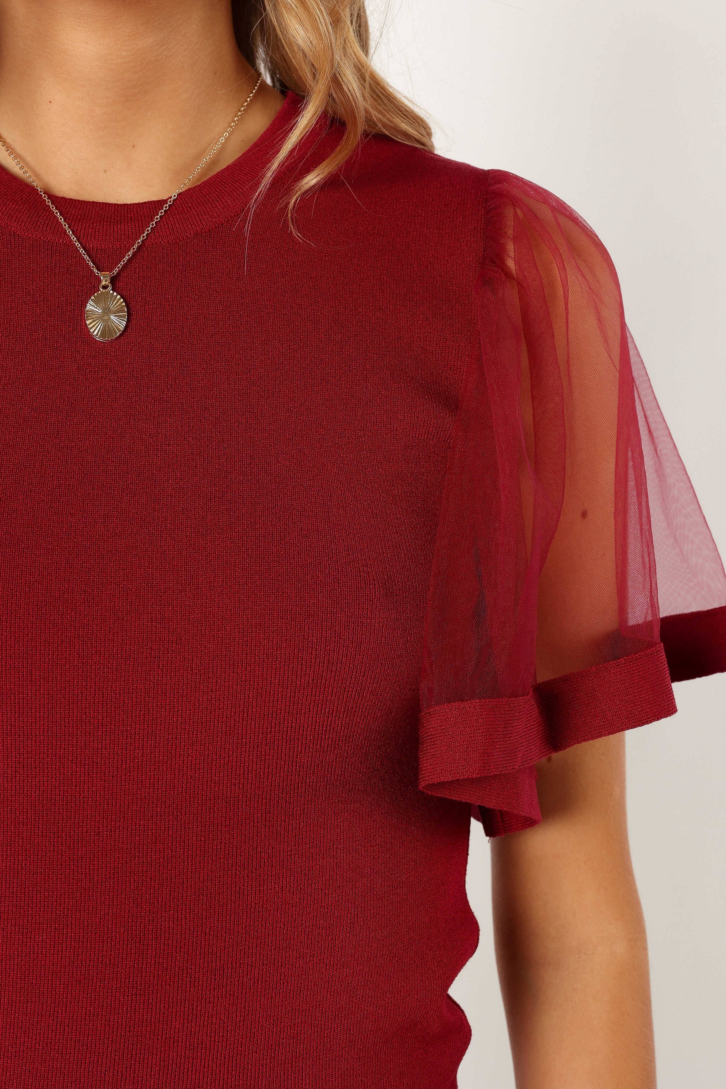 TOPS @Uma Top - Ruby