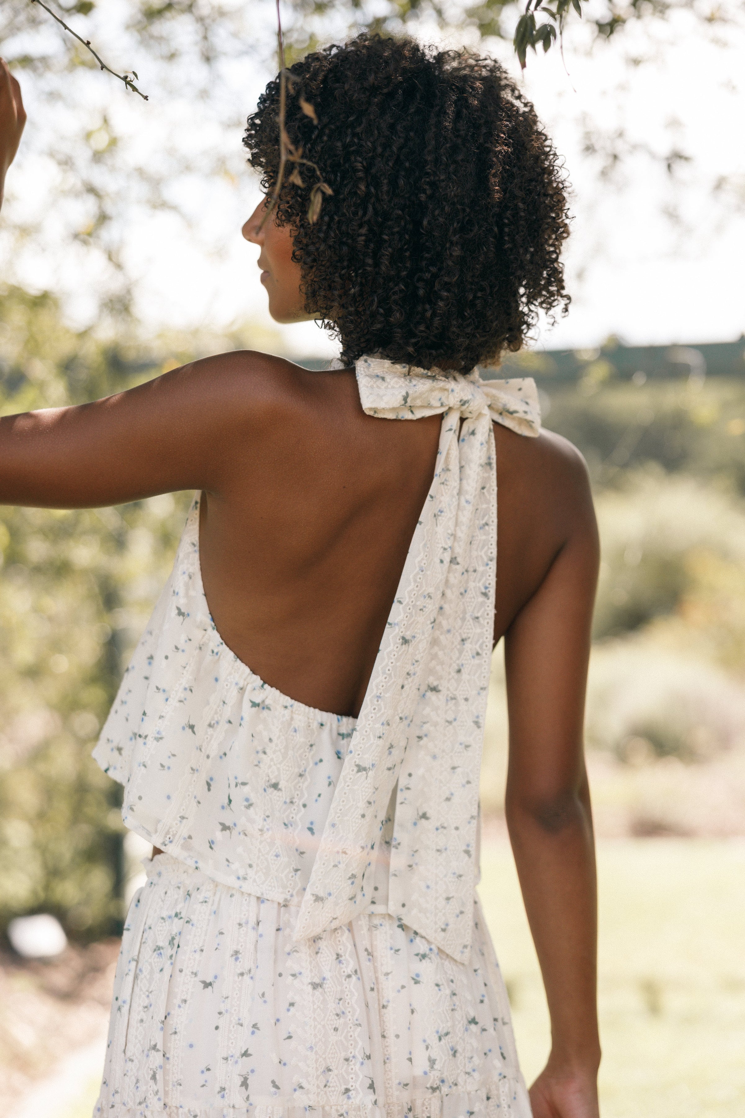 TOPS Willa Halterneck Top - Blue Floral