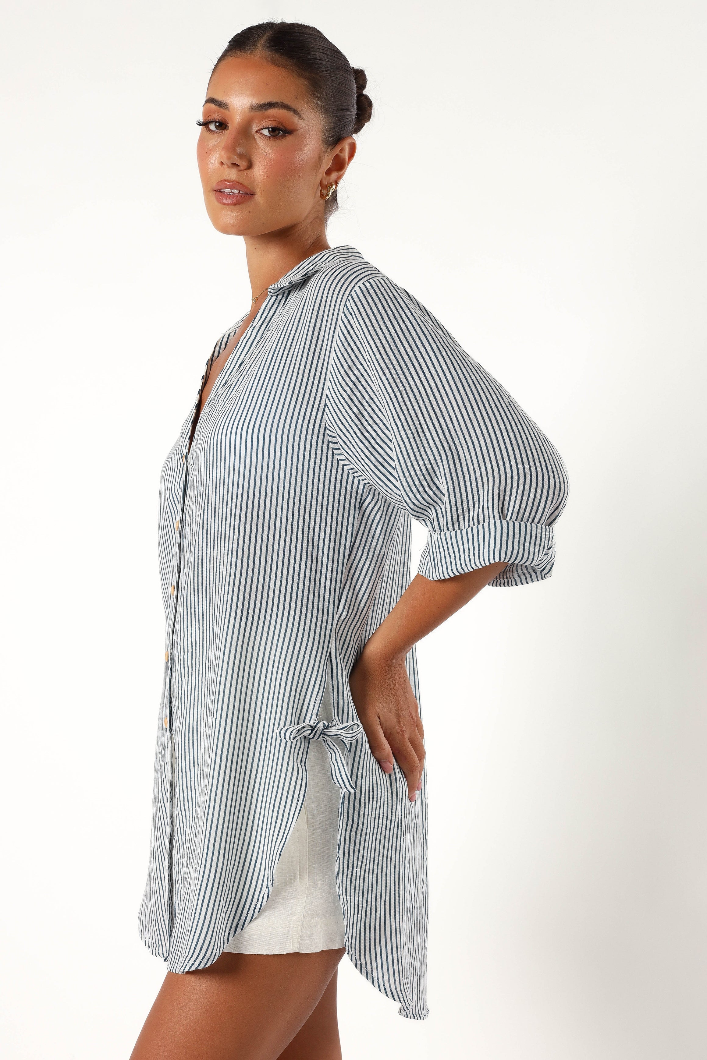 TOPS @Wren Oversized Shirt - Navy