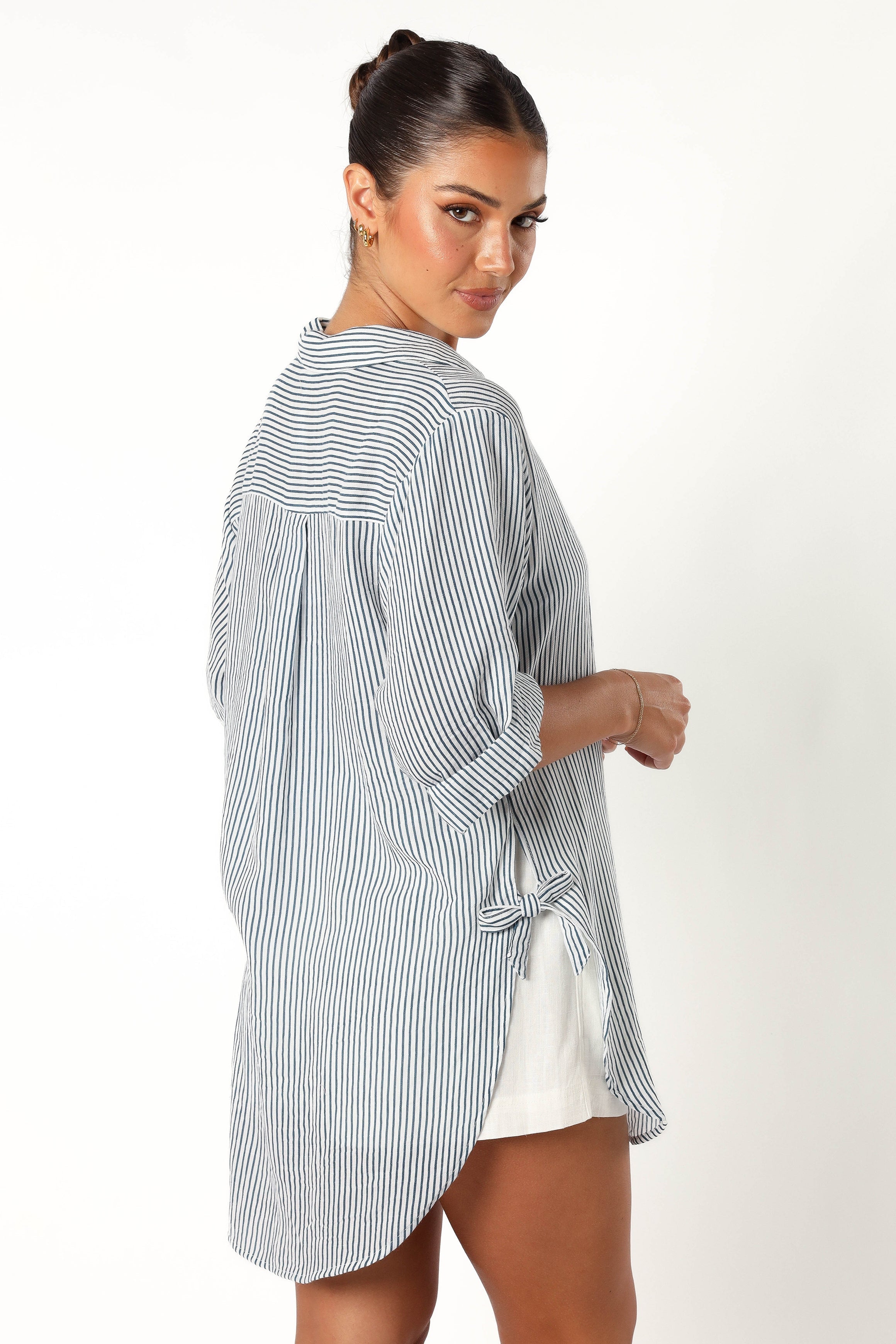 TOPS @Wren Oversized Shirt - Navy