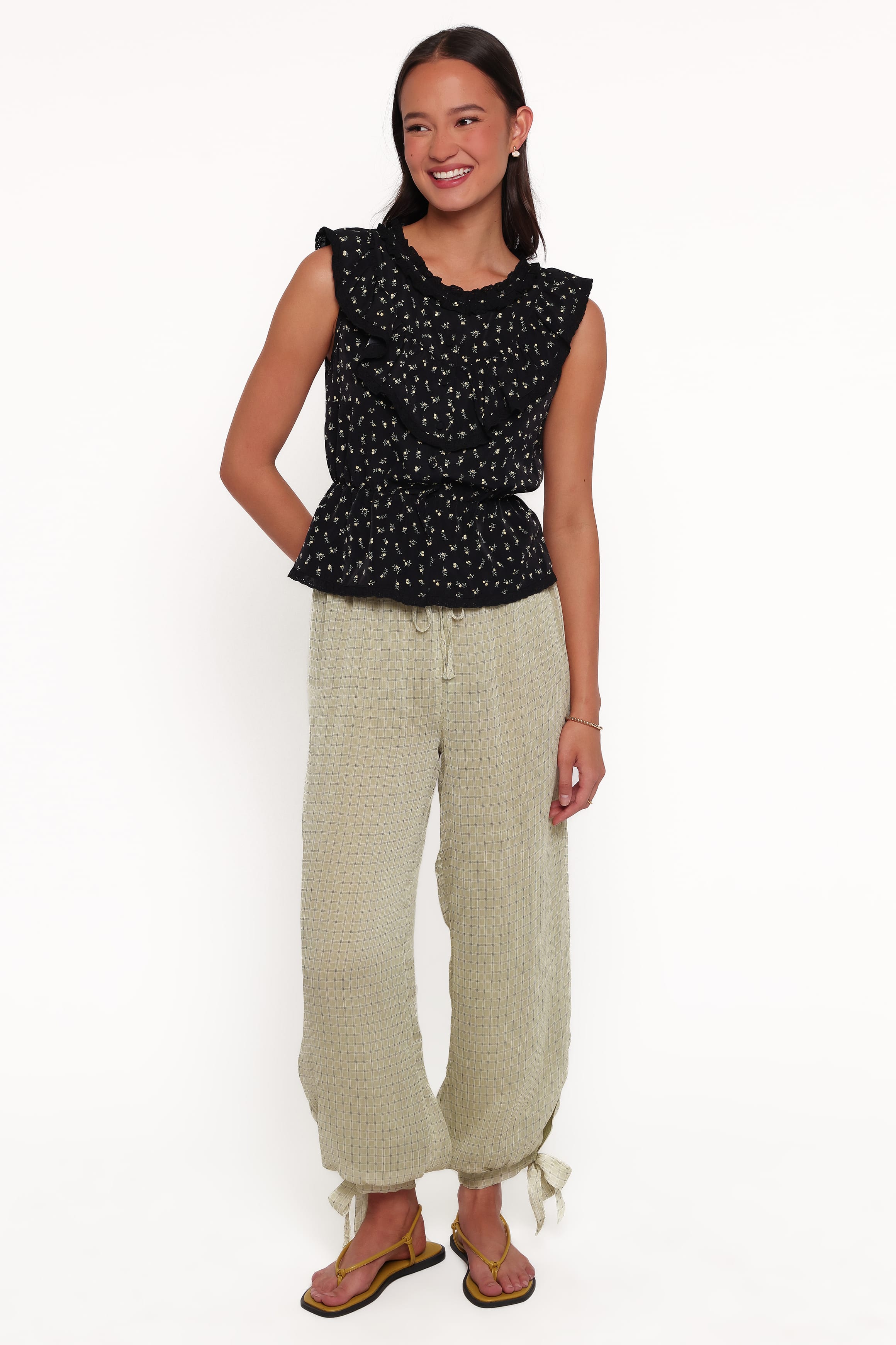 TOPS Karrie Top - Black Ditsy Floral