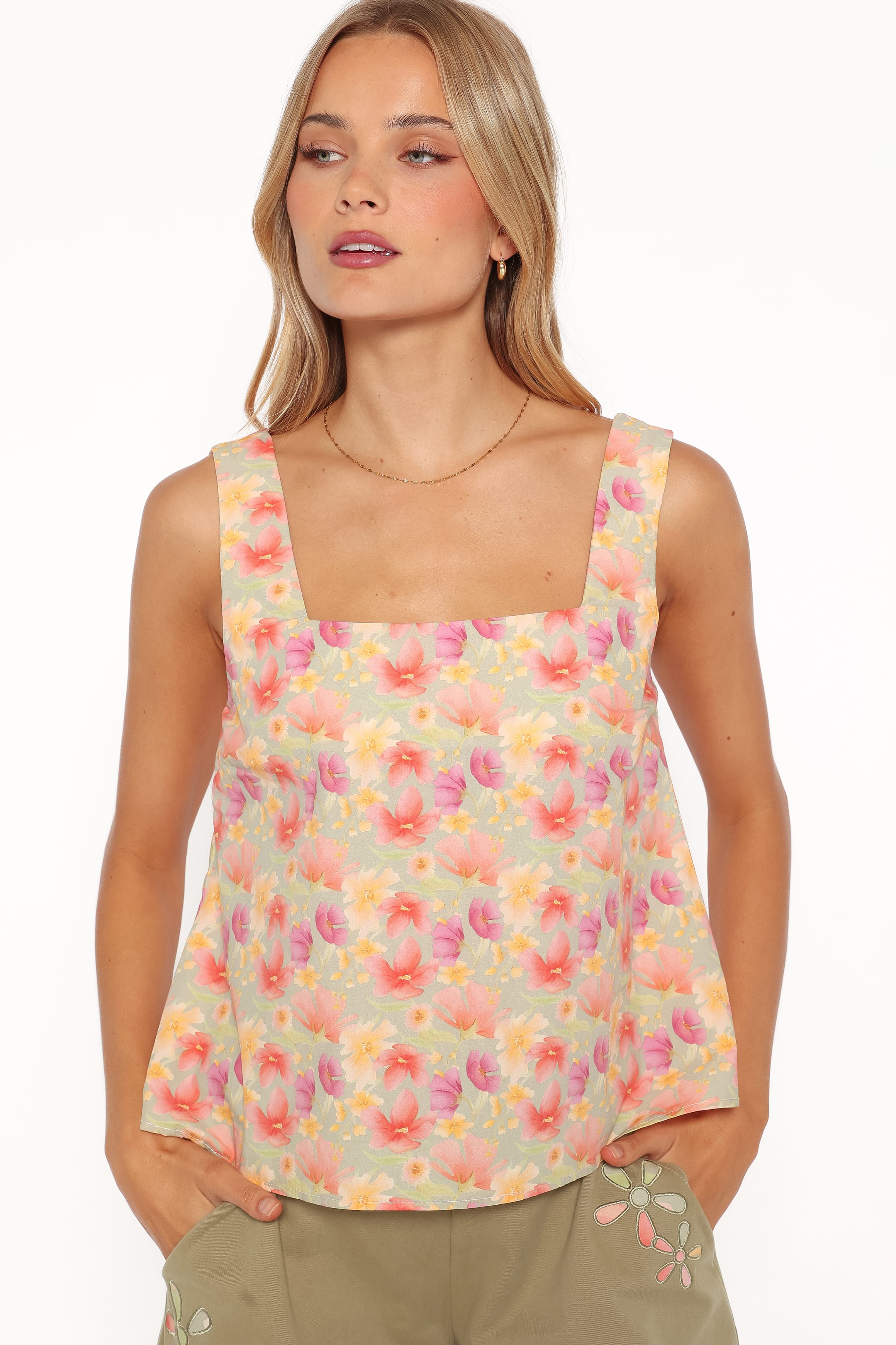 TOPS Talyn Button Back Top - Sage Wildflower