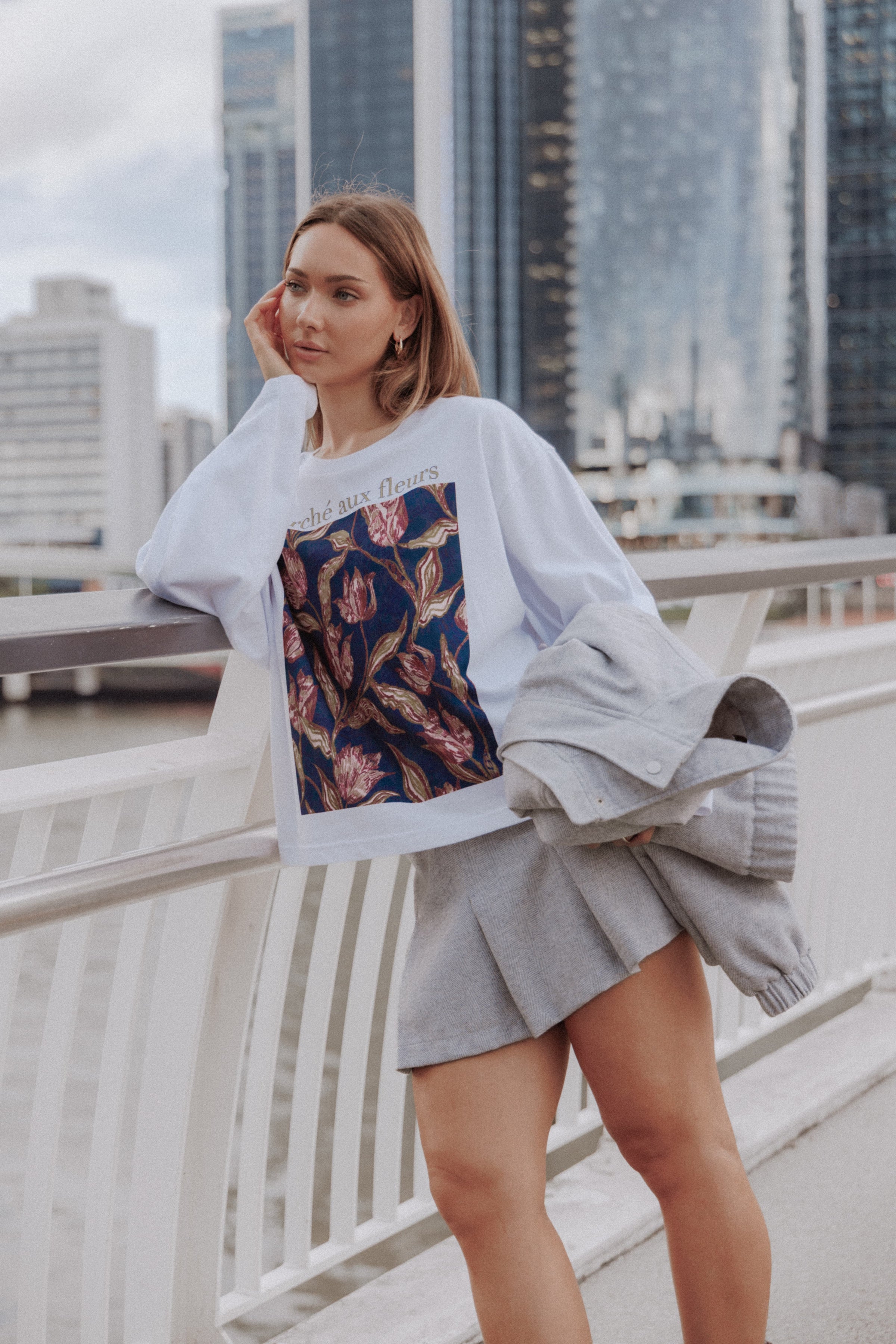 TOPS Tulla Graphic Tee - White