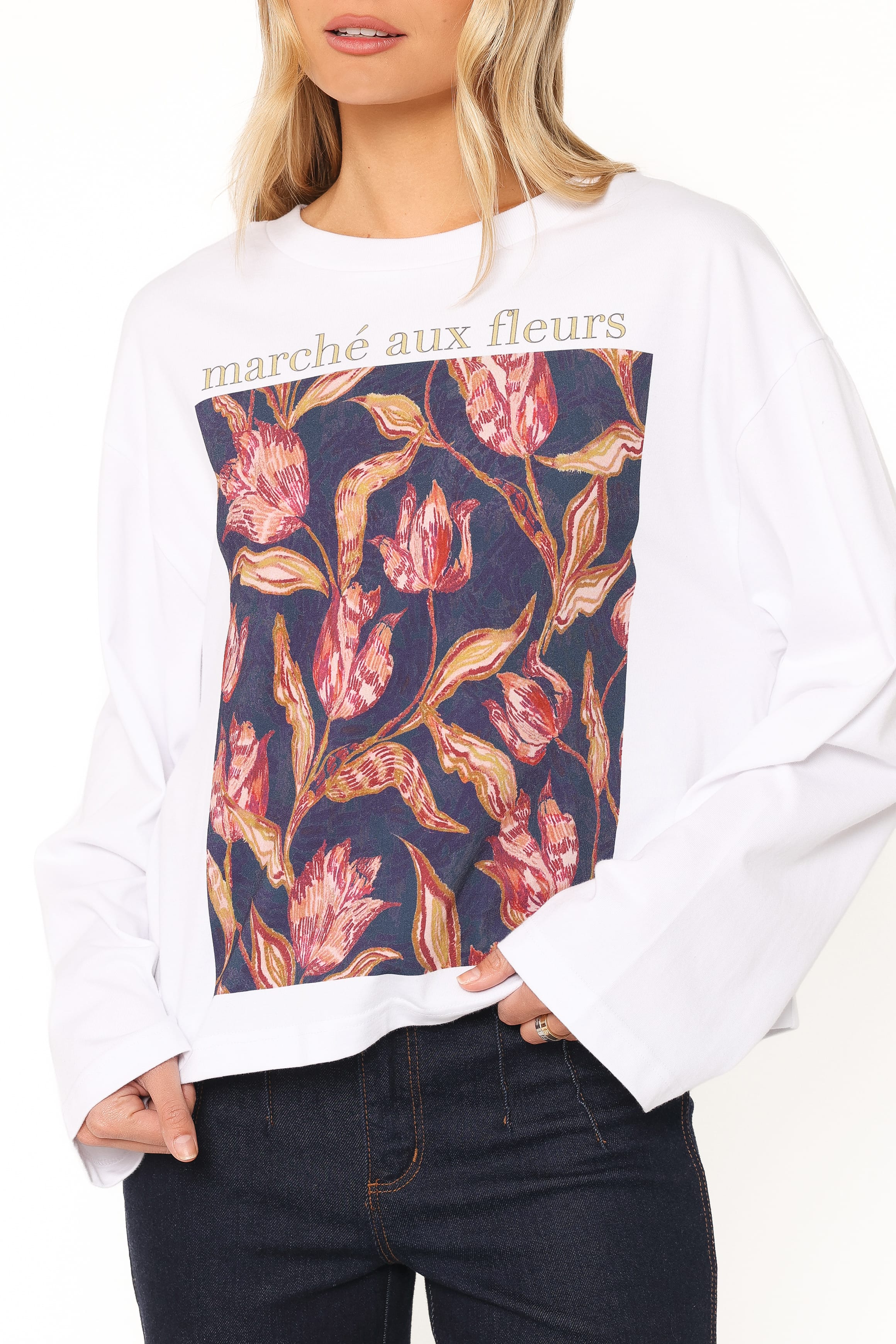 TOPS Tulla Graphic Tee - White