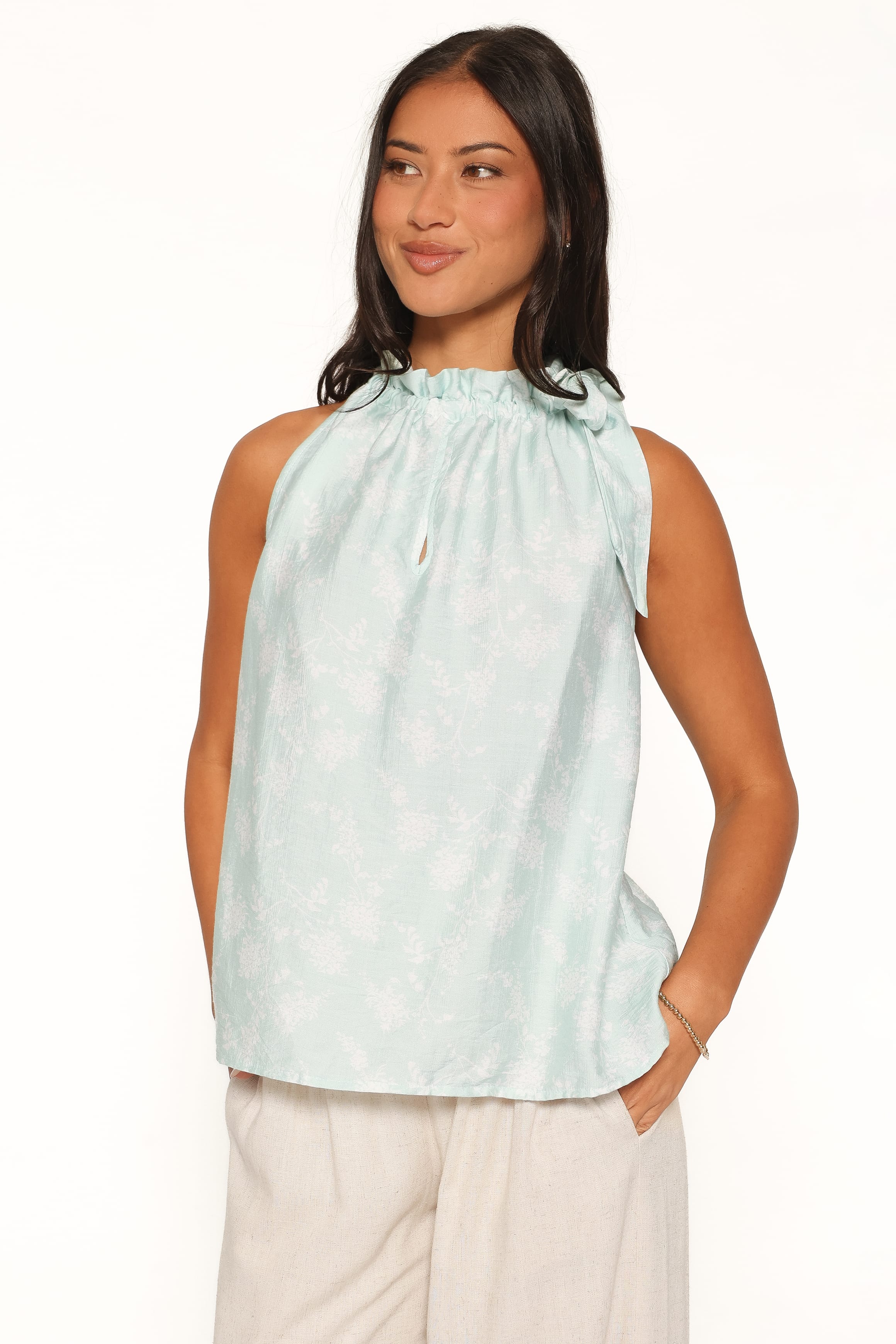 TOPS Winslow Halterneck Top - Green Spring Floral