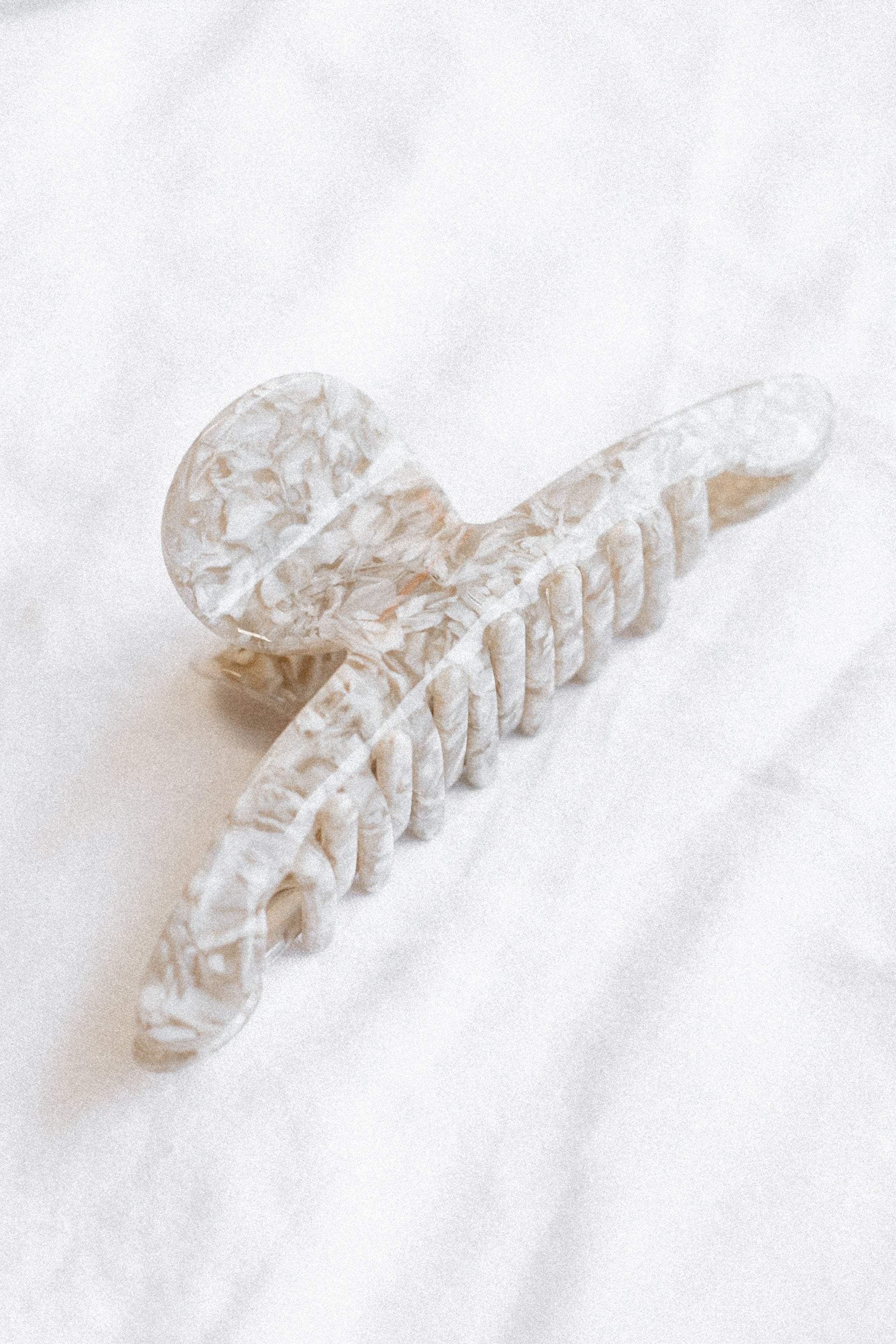 ACCESSORIES @Linnea Hairclip - Pearl Beige