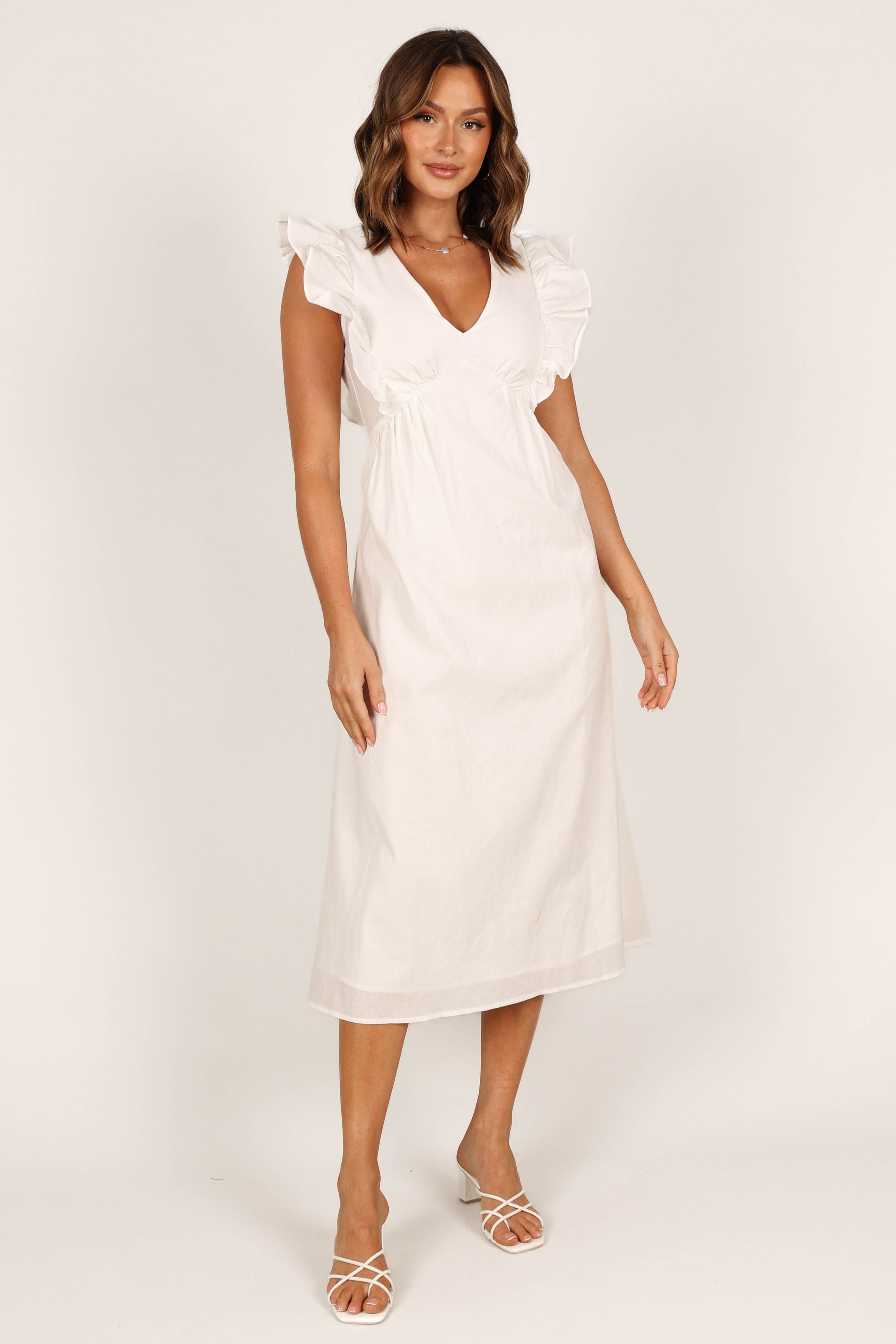 DRESSES @Bethy Maxi Dress - White (waiting on bulk)
