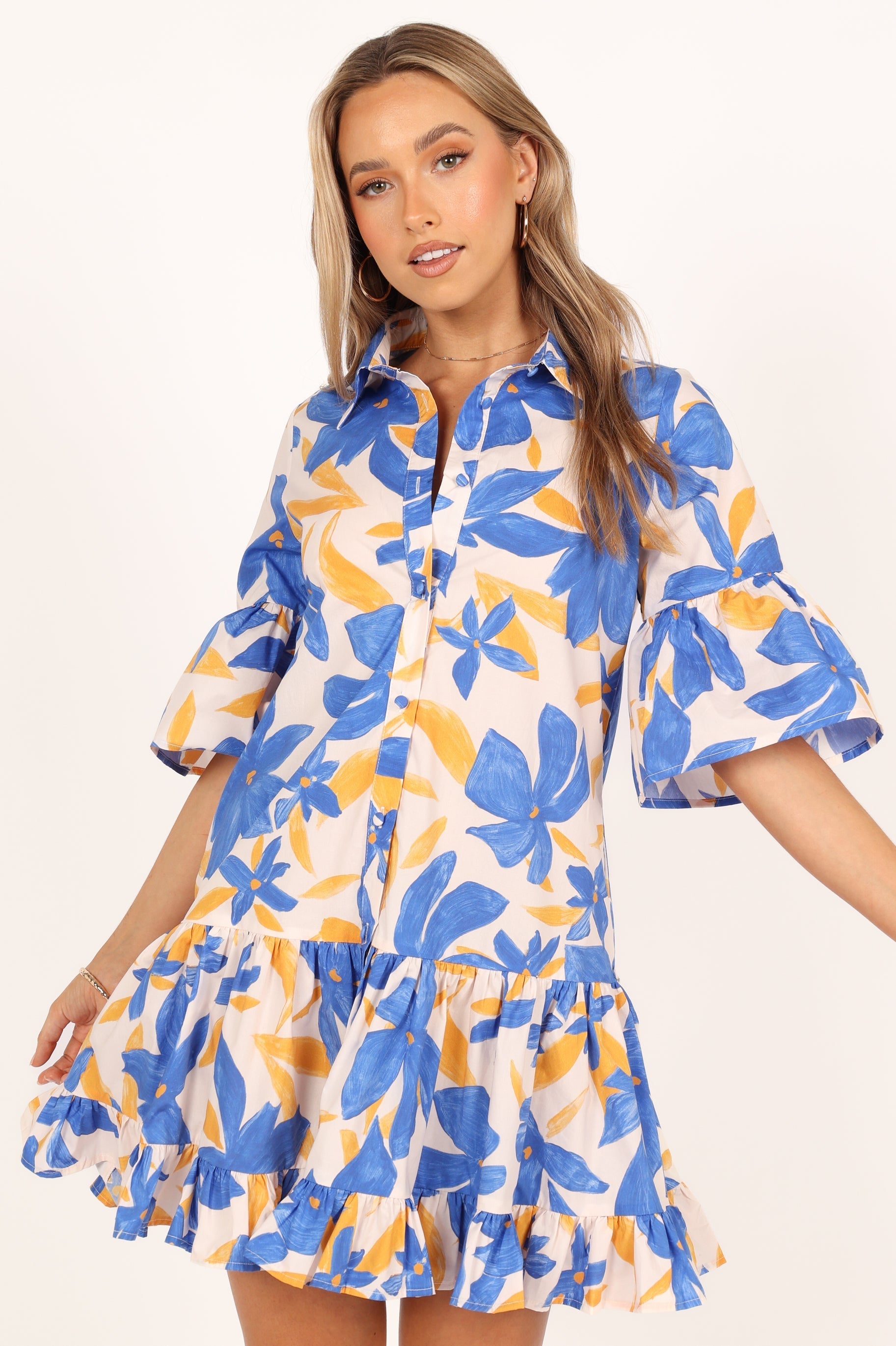DRESSES @Minnerva Tiered Mini Dress - Blue/Yellow