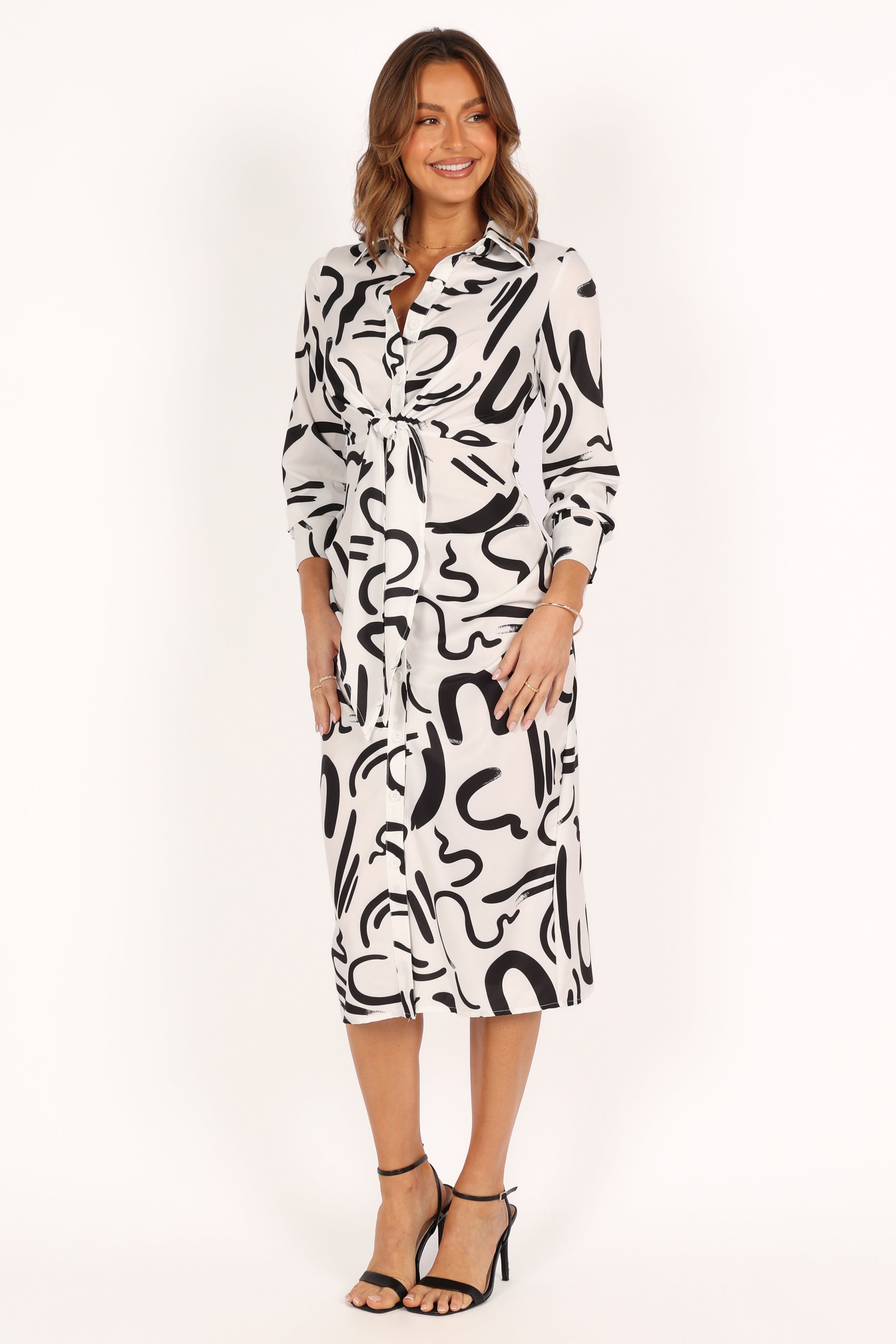 DRESSES @Minori Long Sleeve Midi Dress - White Black