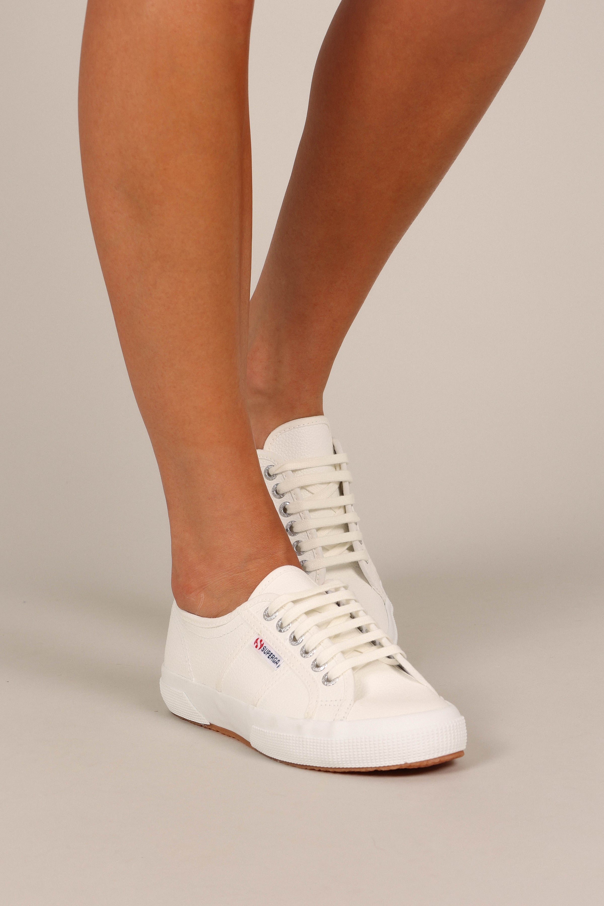 SHOES @2750 EFGLU - White