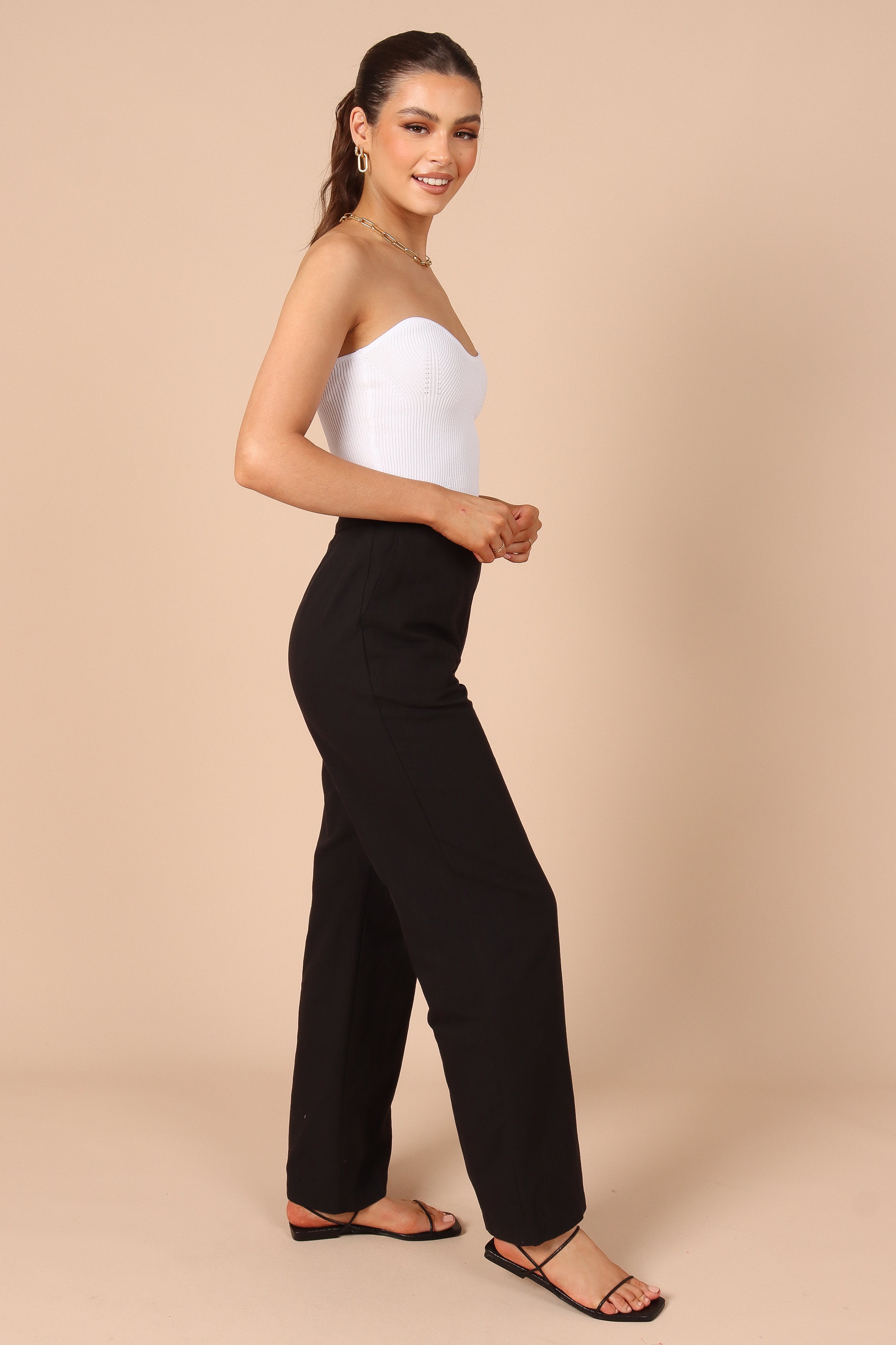 TOPS @Nina Strapless Top - White