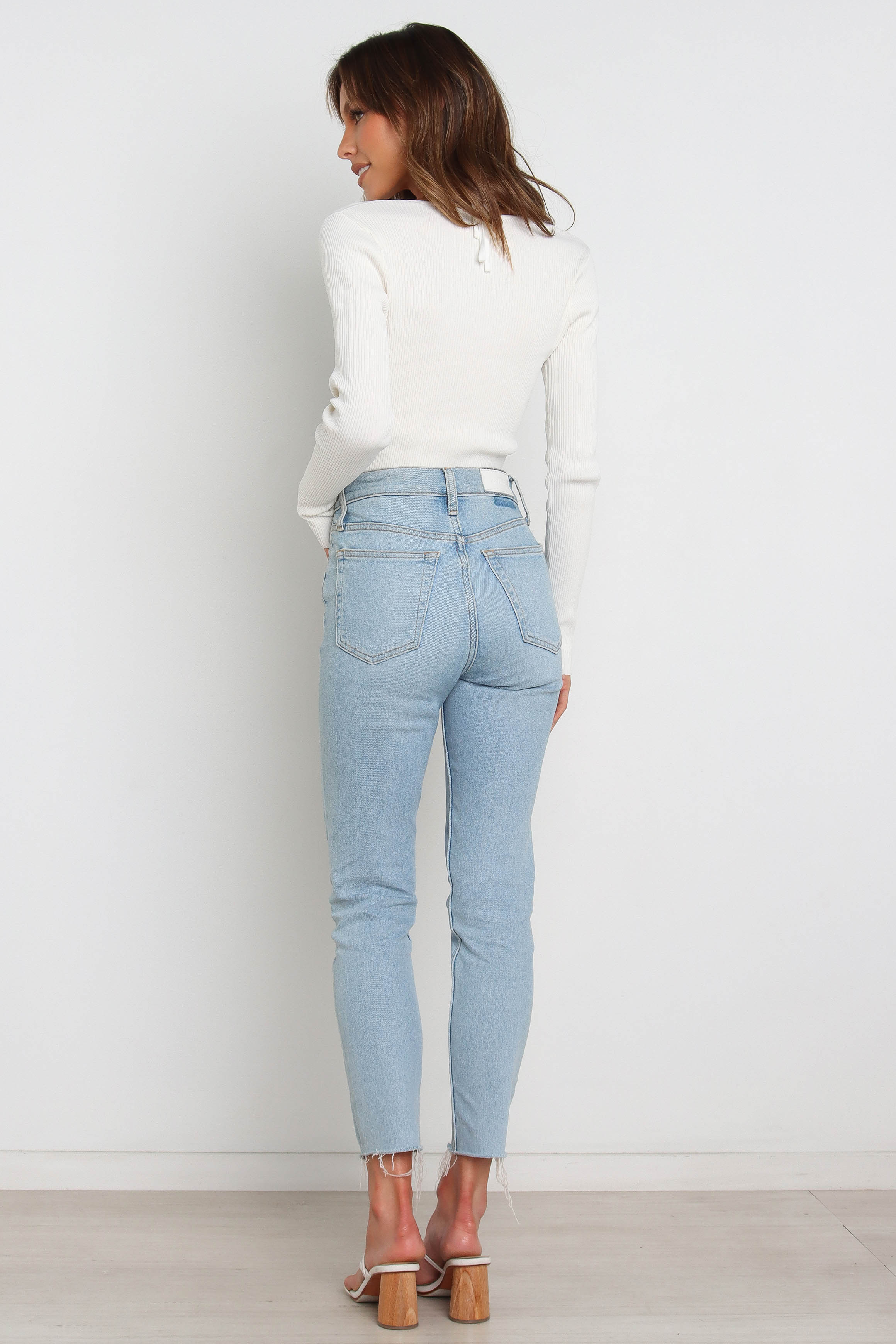 TOPS Paelia Top - White (US Transfer - Don't put online)