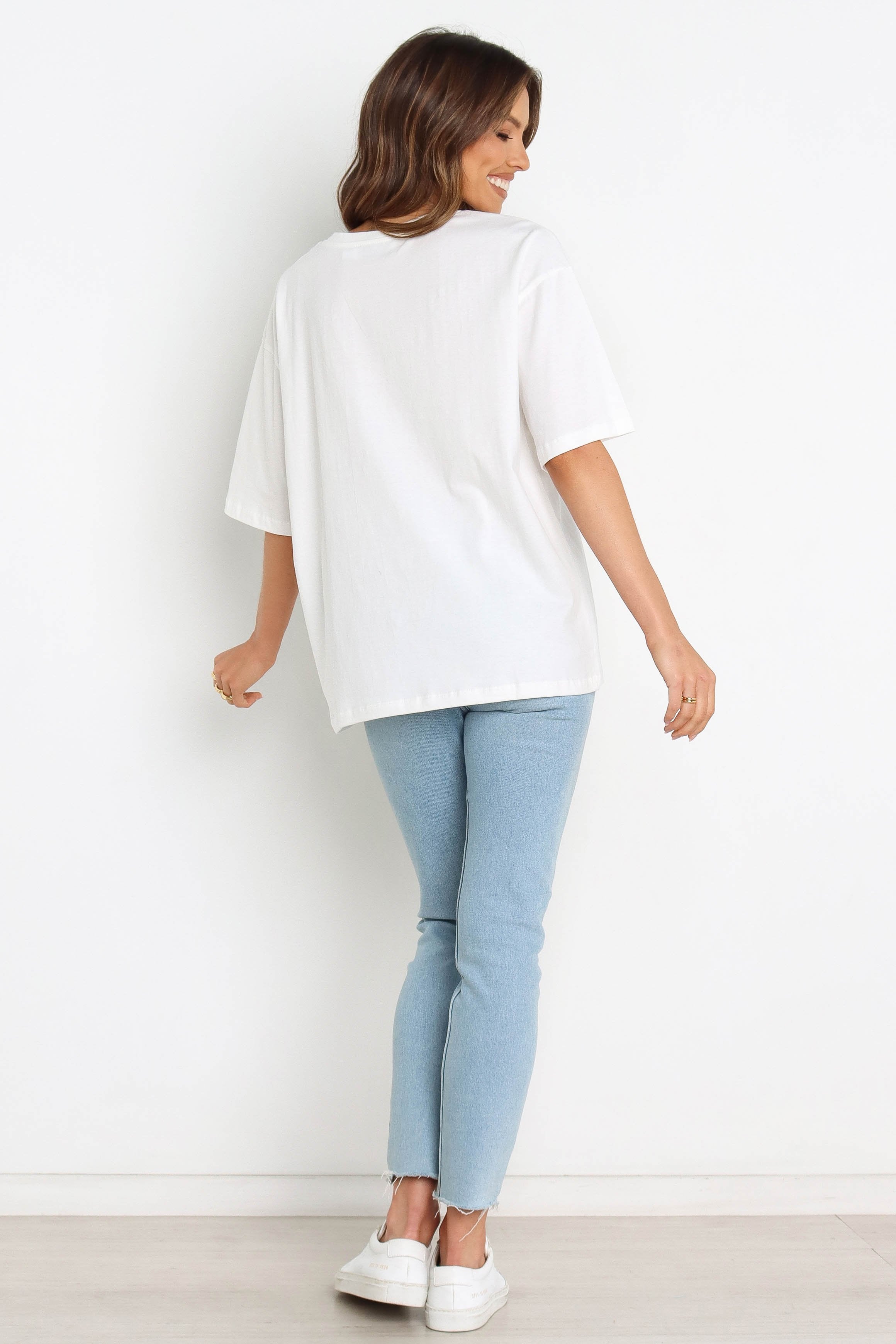 TOPS Sisily Tee - White (shoot rack)