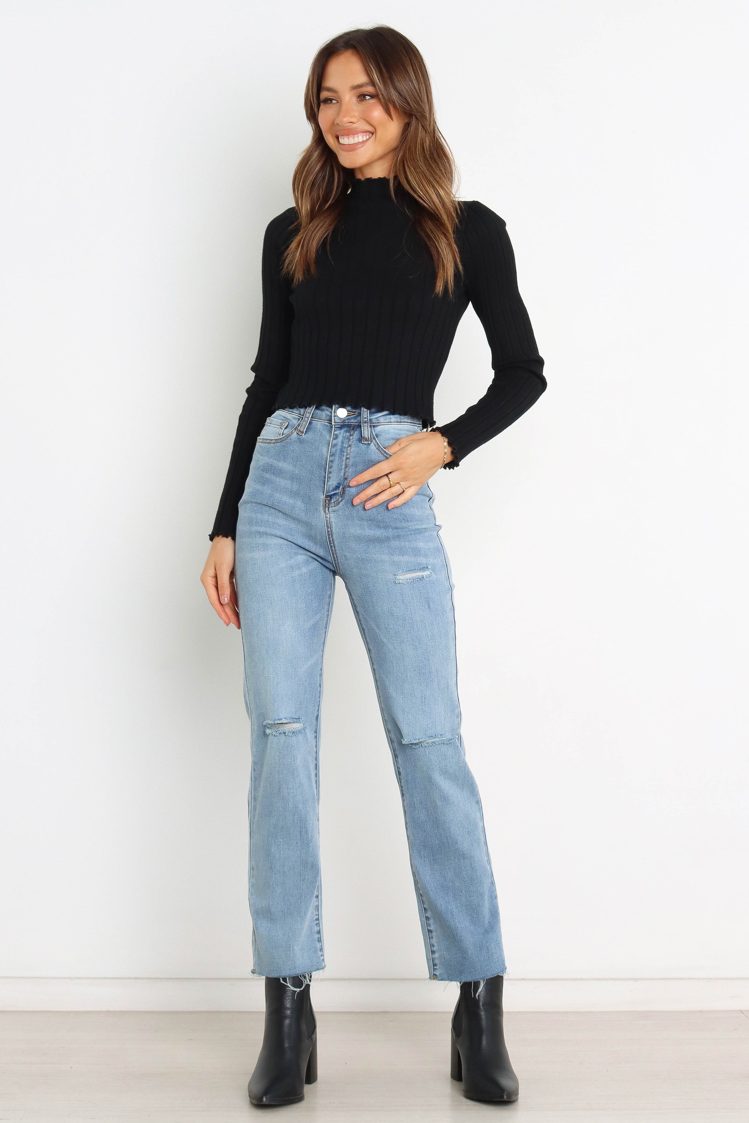 TOPS @Yasmine Top - Black