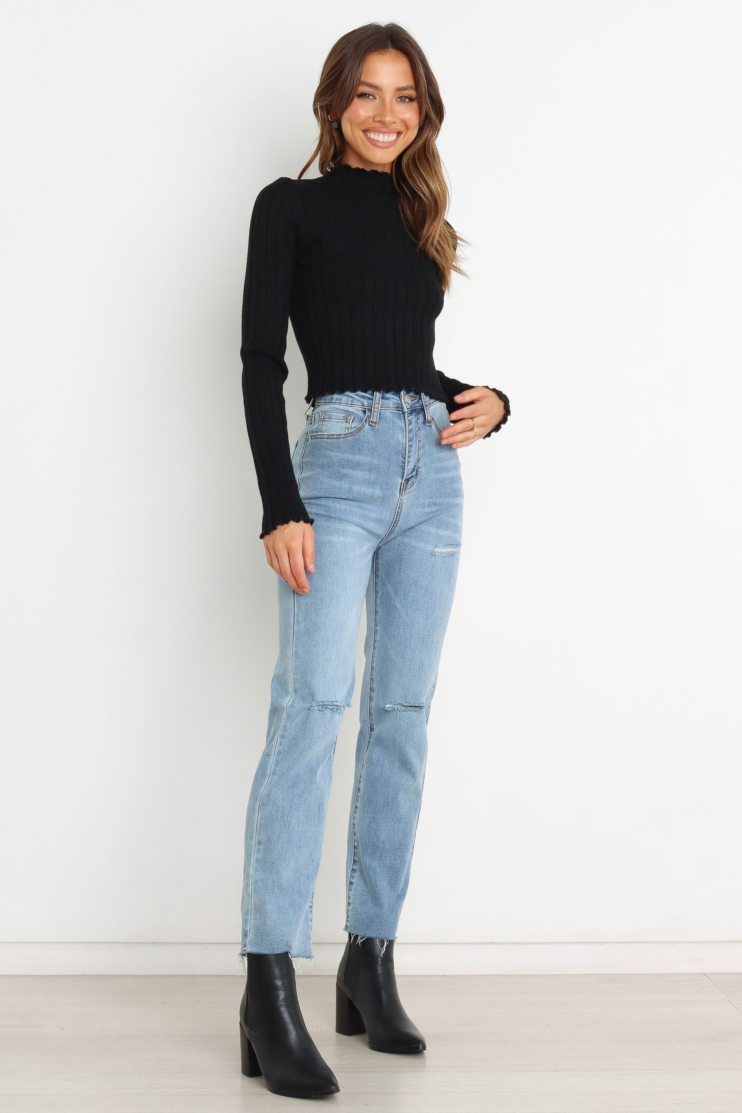 TOPS @Yasmine Top - Black