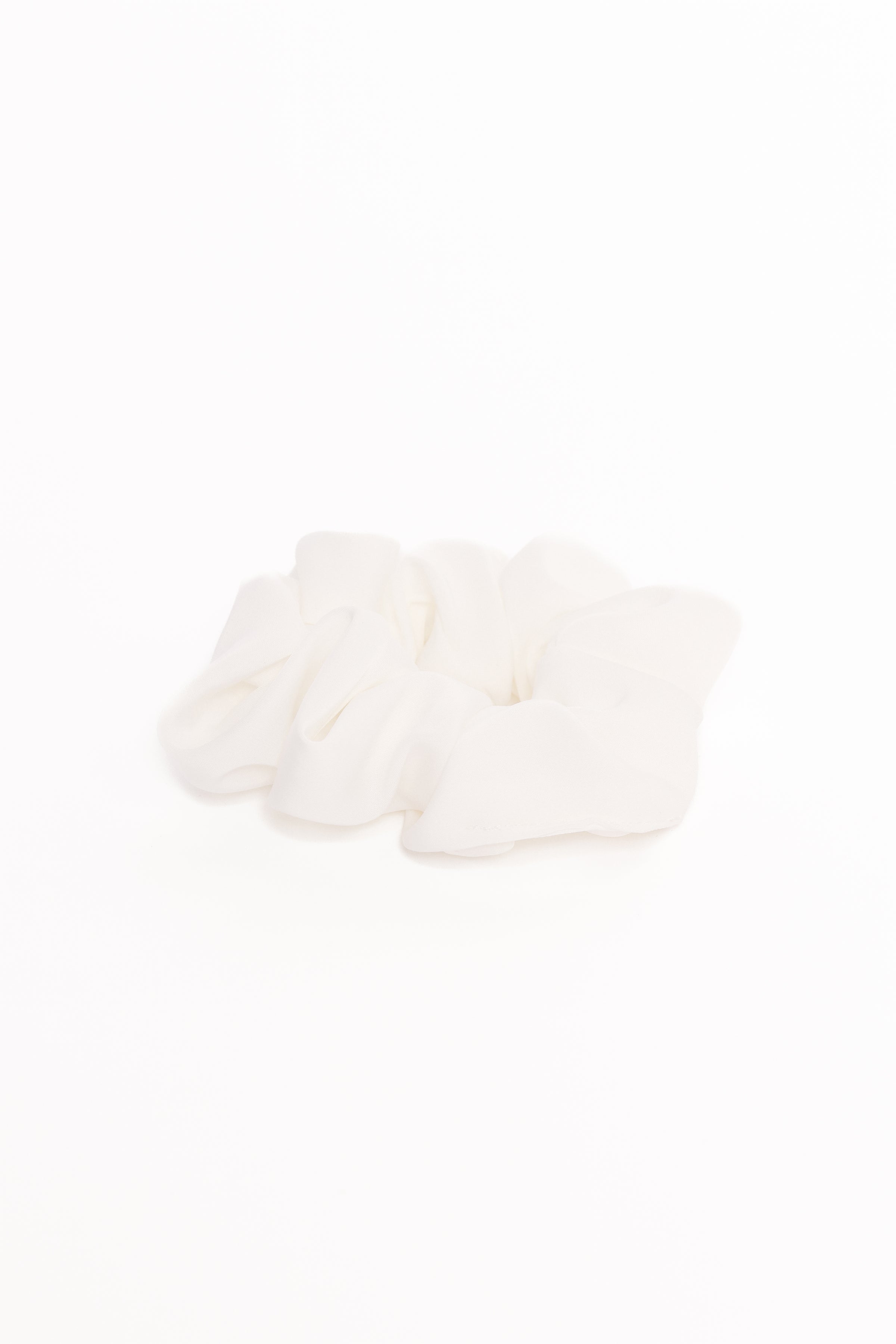 Theodora Scrunchie - White