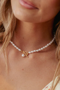 Alira Necklace - Pearl