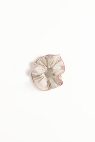Amira Scrunchie - Pink Floral