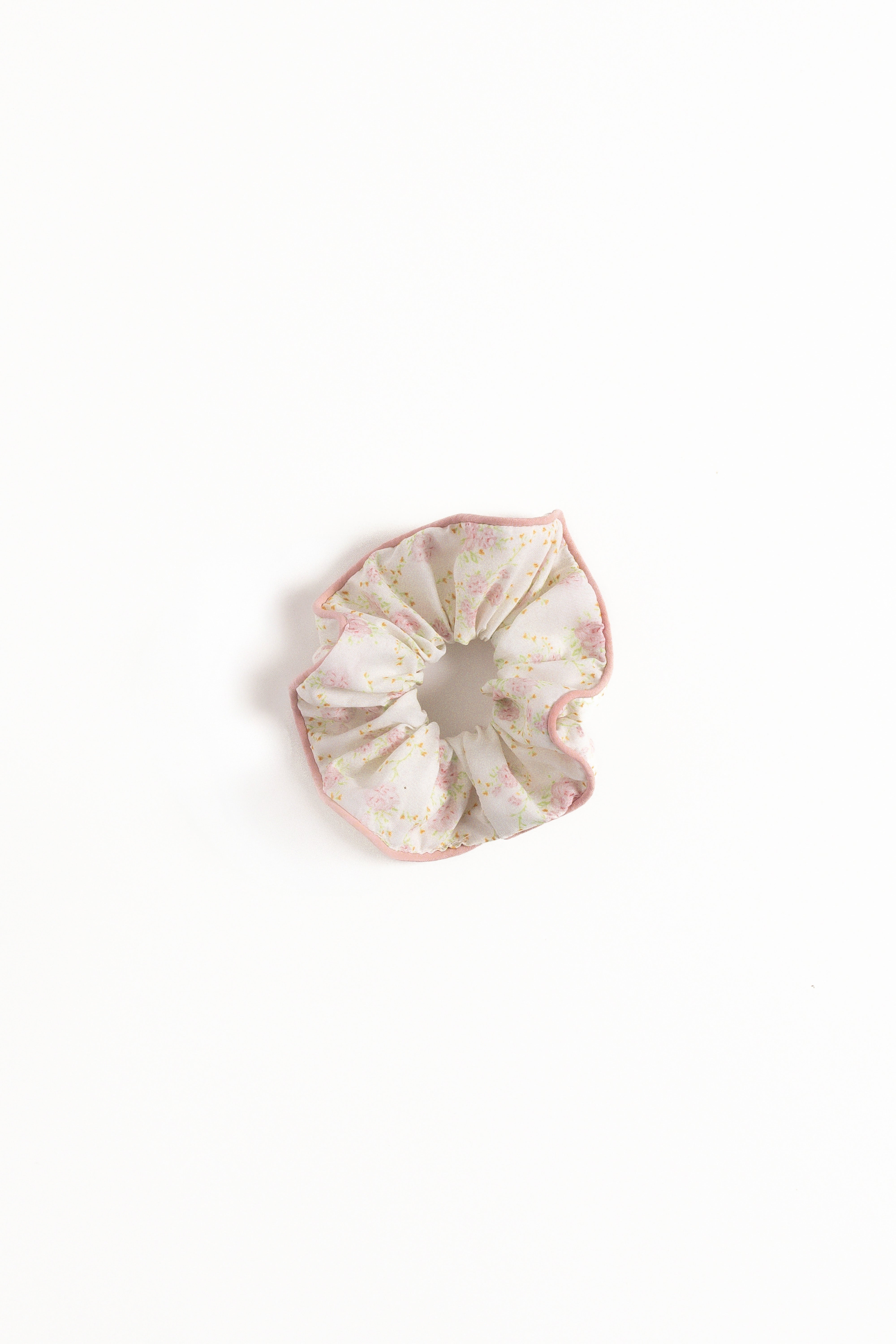 Amira Scrunchie - Pink Floral