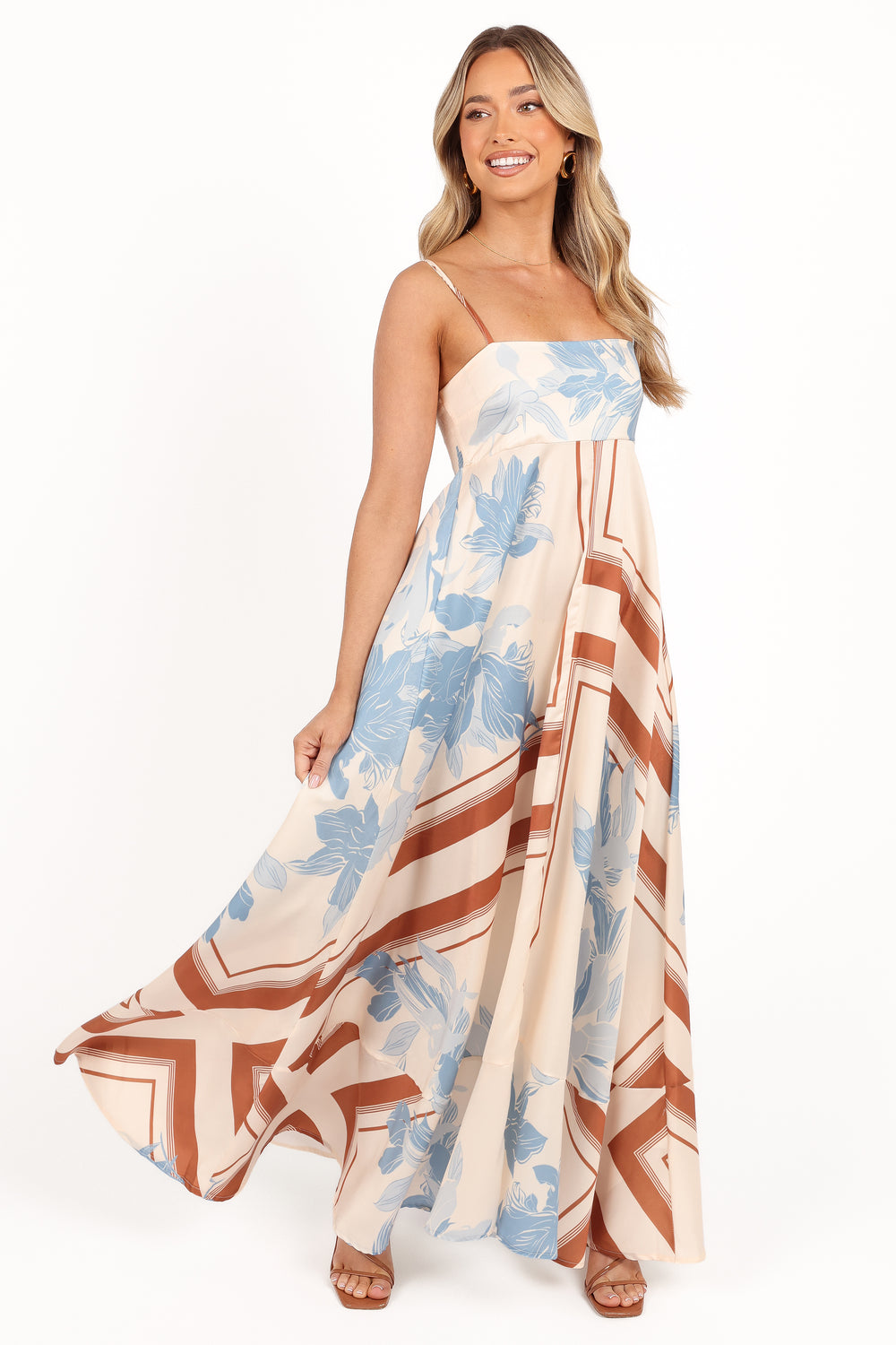 Collective Dress - Elanor Maxi Dress - Pale Blue Print fourth image