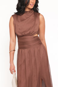 Neveah Sleeveless Maxi Dress - Chocolate