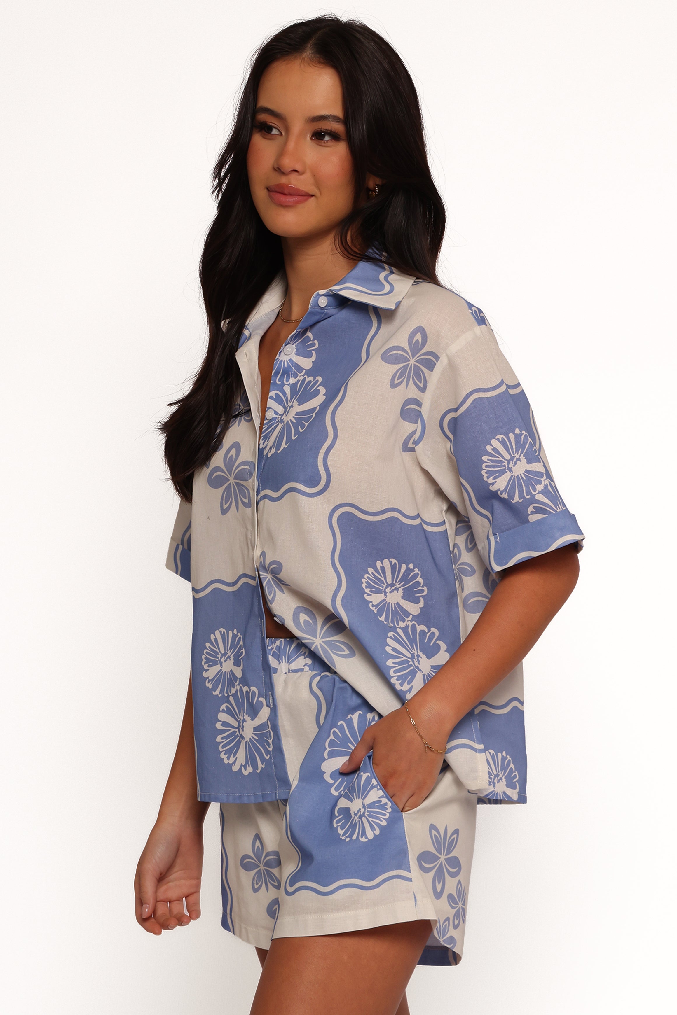 Shellie Short Sleeve Shirt - Blue Dahlia