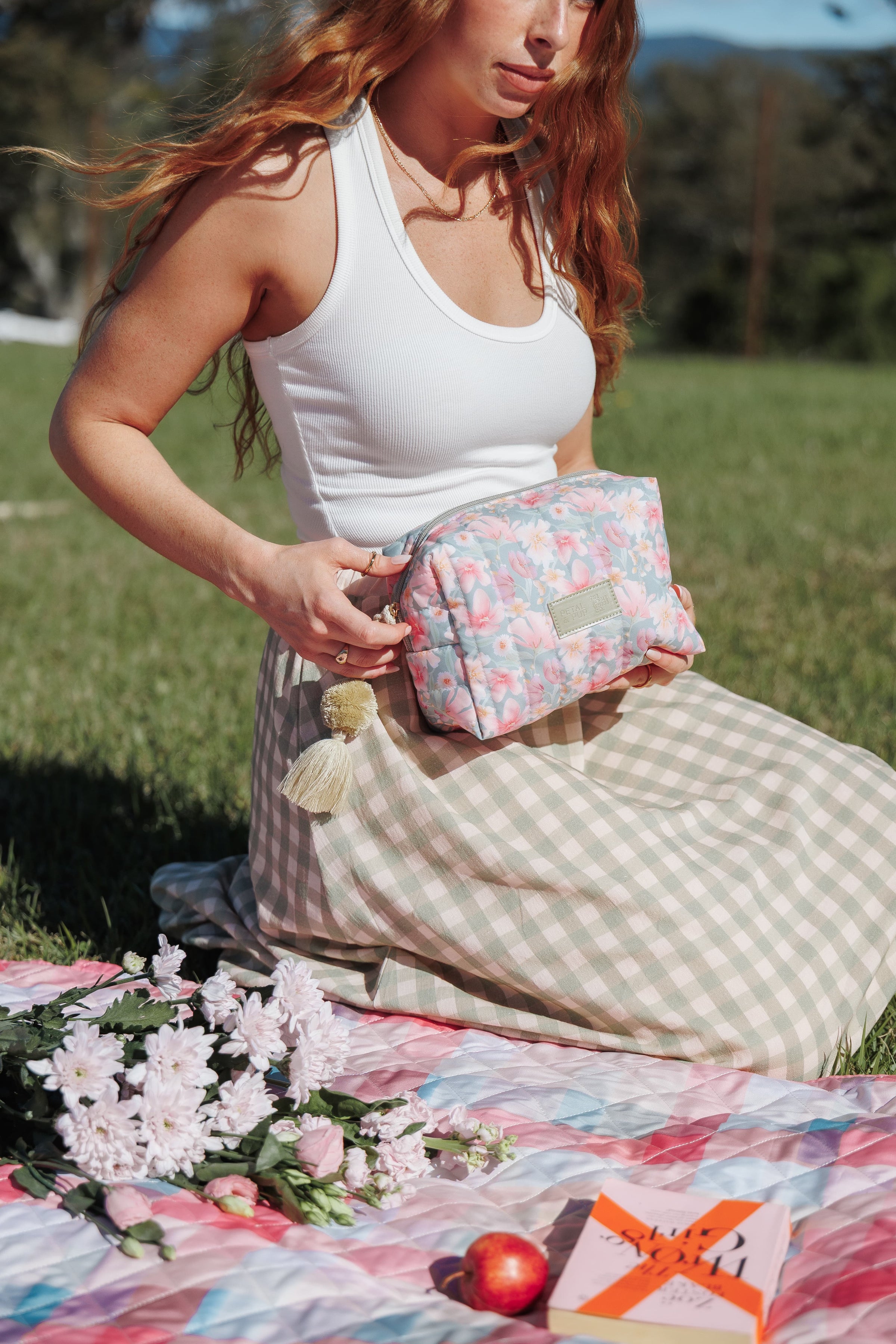 ACCESSORIES Cosmetic Case - Sage Wildflowers