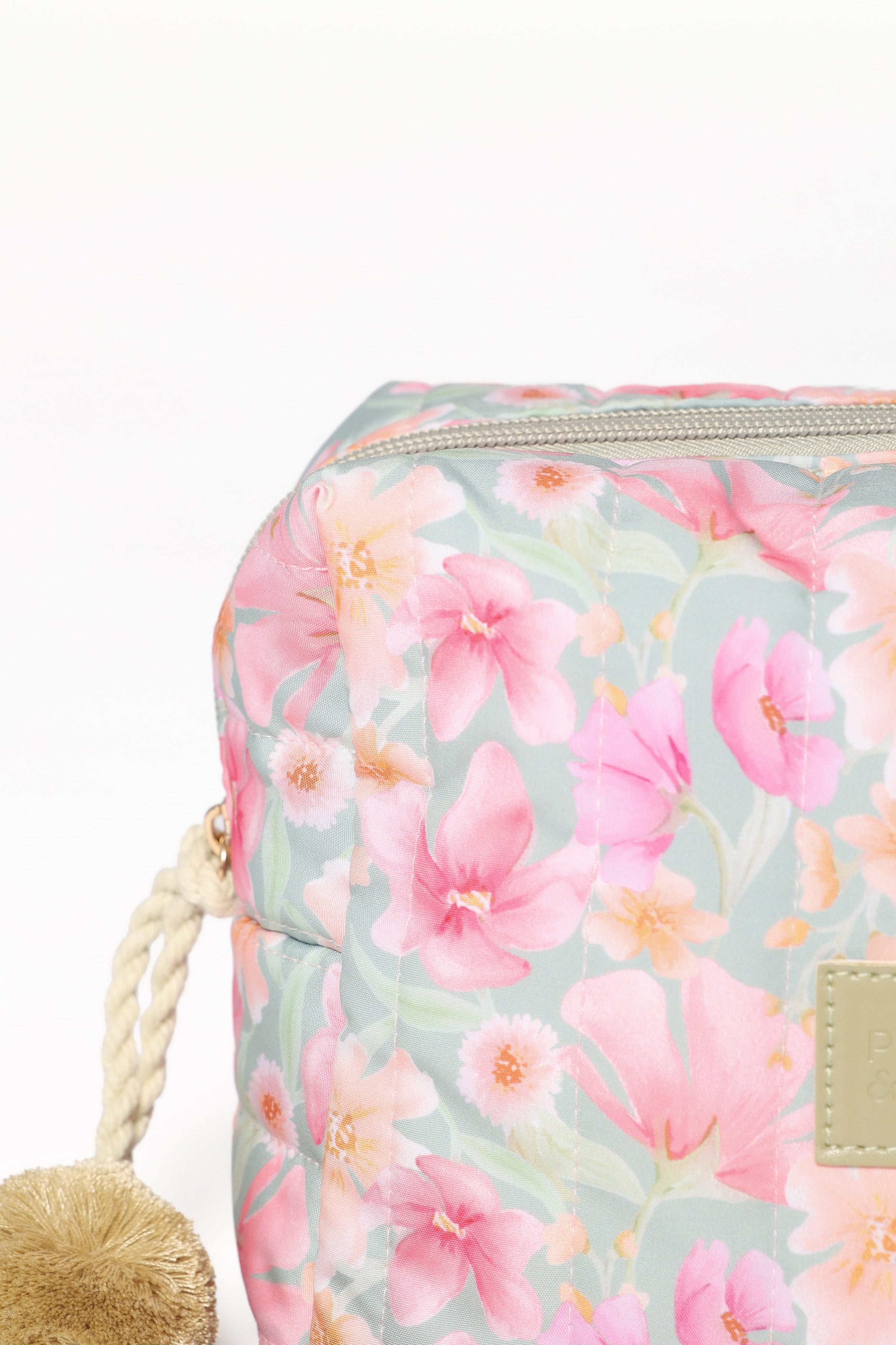 ACCESSORIES Cosmetic Case - Sage Wildflowers