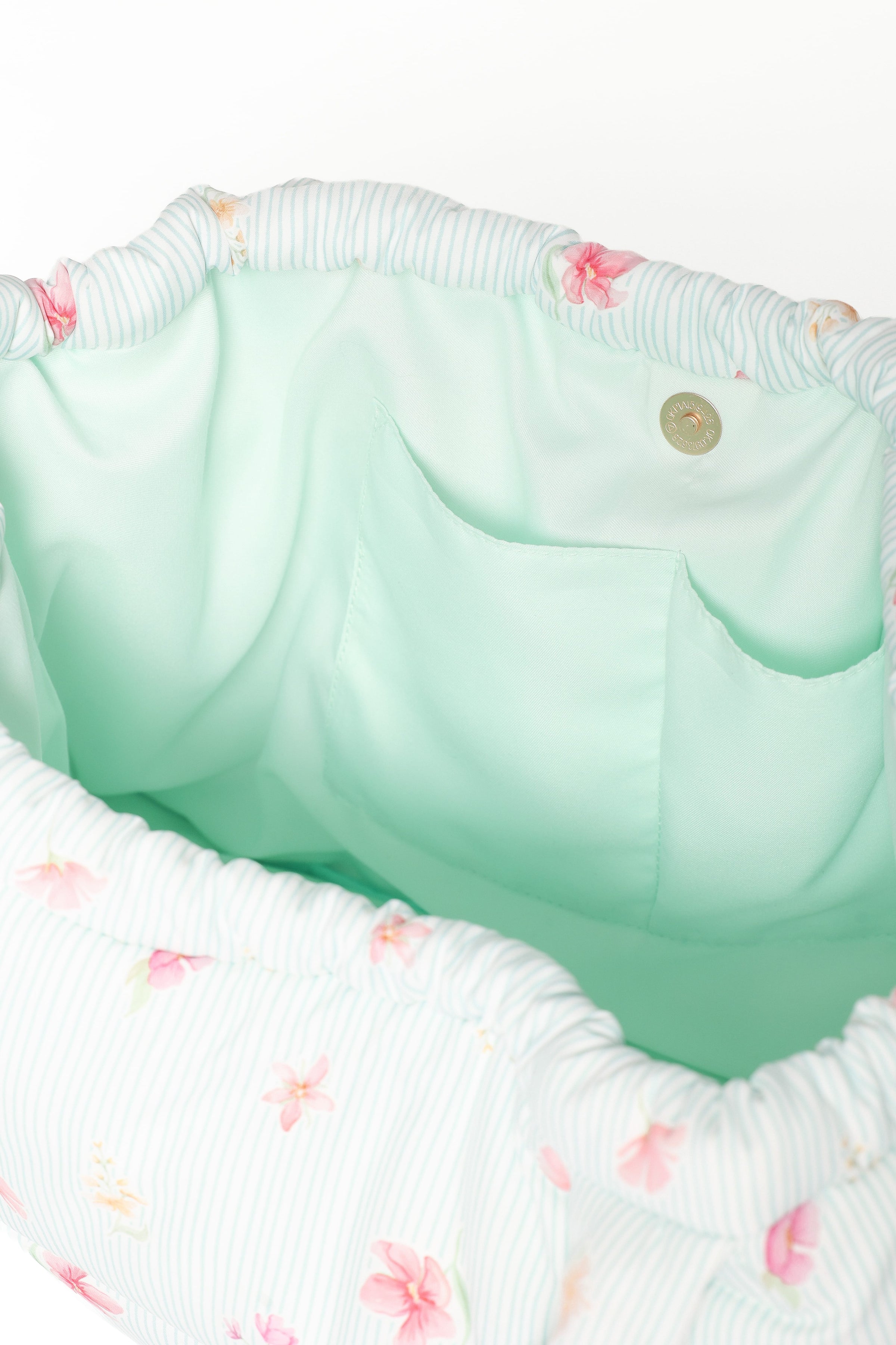 ACCESSORIES Marshmallow Midi Tote - Blue Garden Stripe