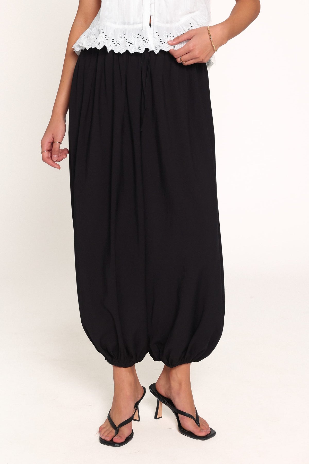 BOTTOMS Ayvah Balloon Hem Pants - Black