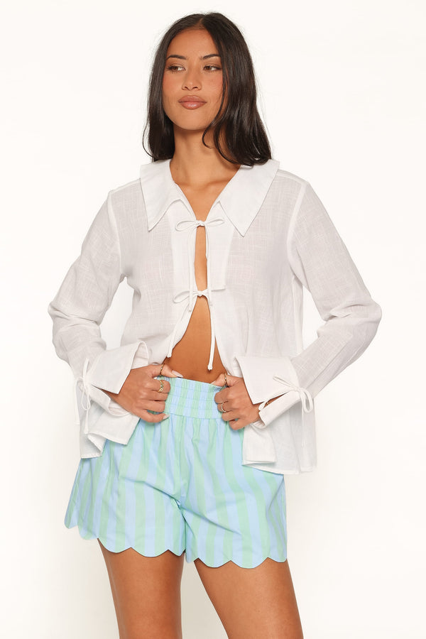BOTTOMS Carlon Scallop Hem Shorts - Green/Blue Stripe