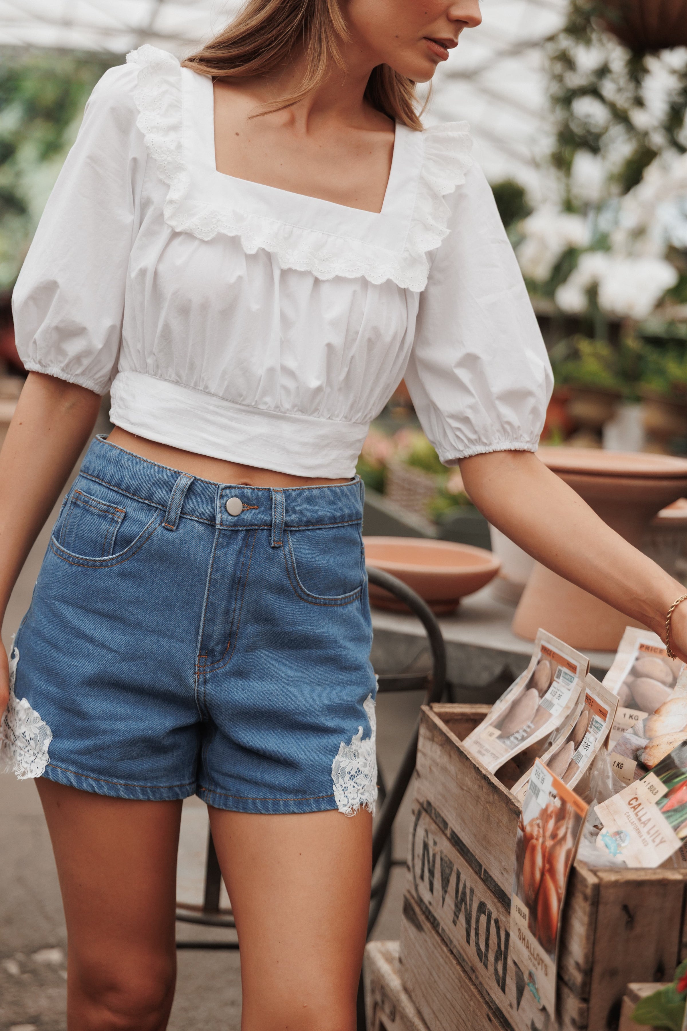 BOTTOMS Chiara Lace Applique Denim Shorts - Vintage Blue Wash