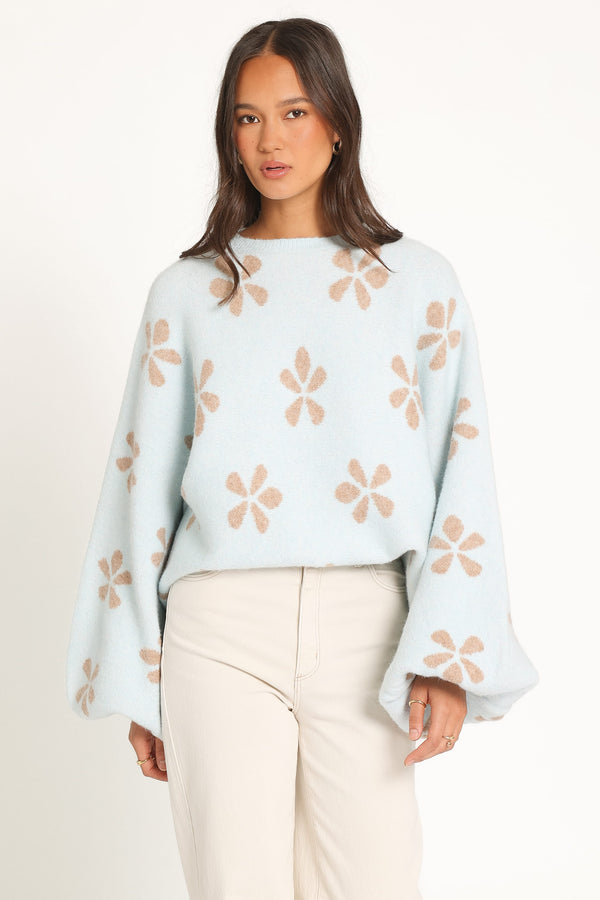 KNITWEAR Bella Oversized Daisy Sweater - Light Blue Camel