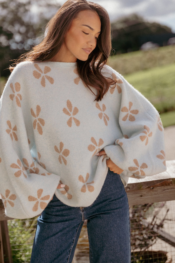 KNITWEAR Bella Oversized Daisy Sweater - Light Blue Camel