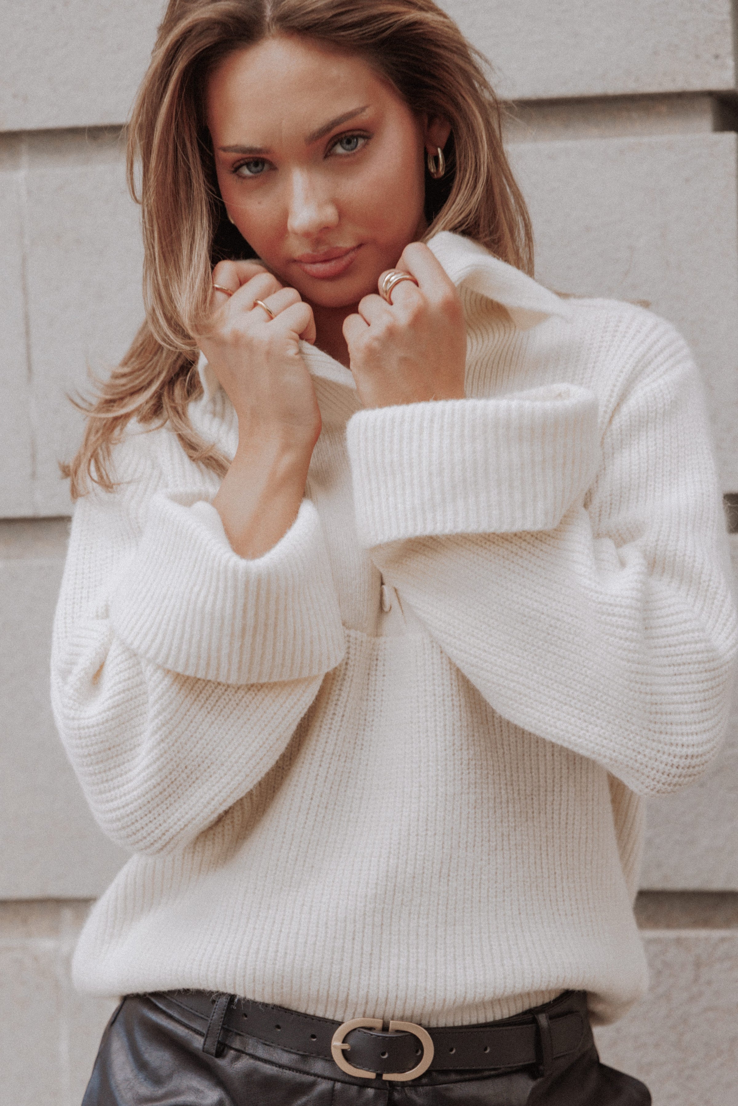 KNITWEAR Chadley Quarter Button Sweater - Cream