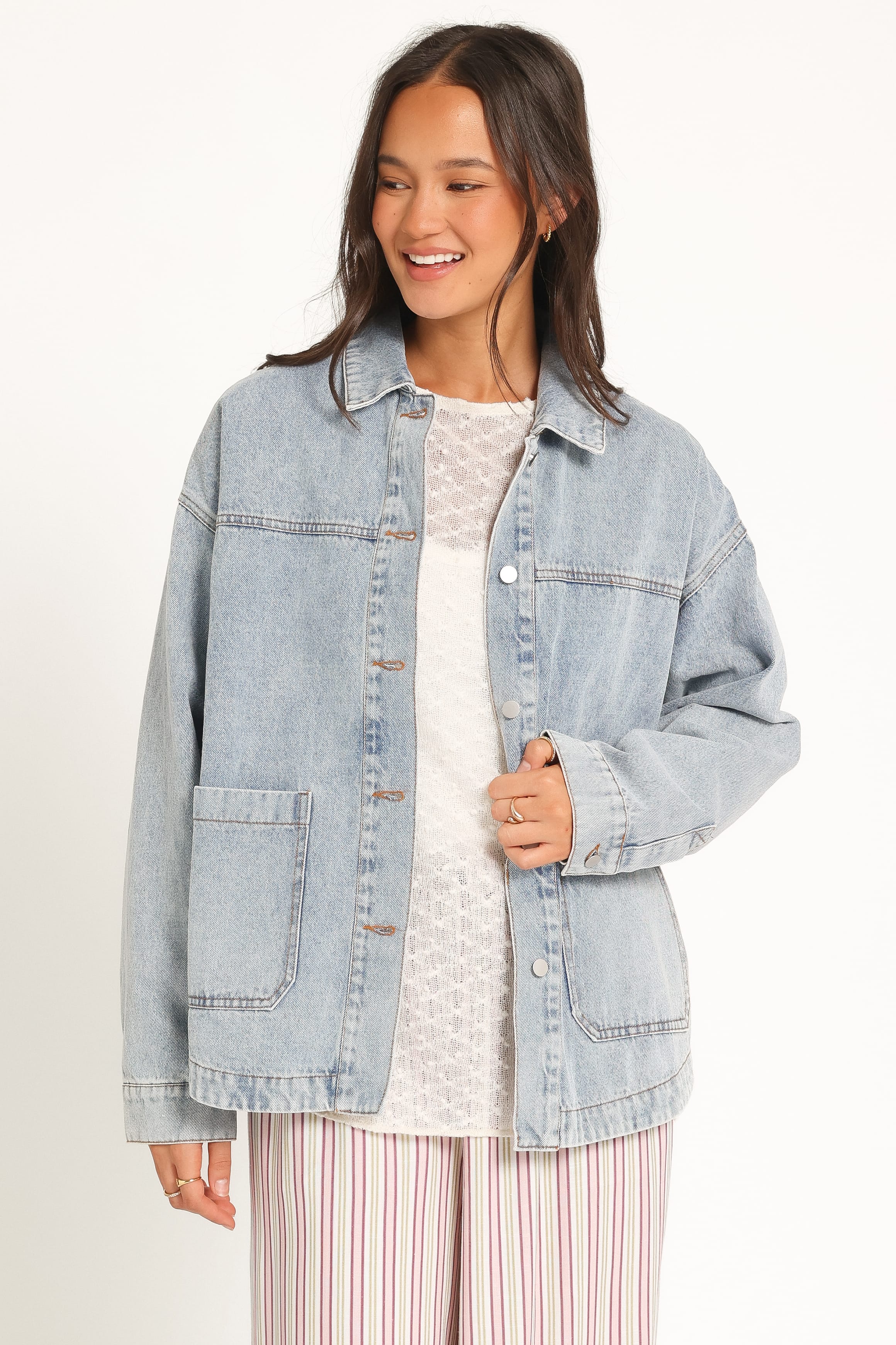 OUTERWEAR Delana Denim Jacket - Vintage Wash Blue