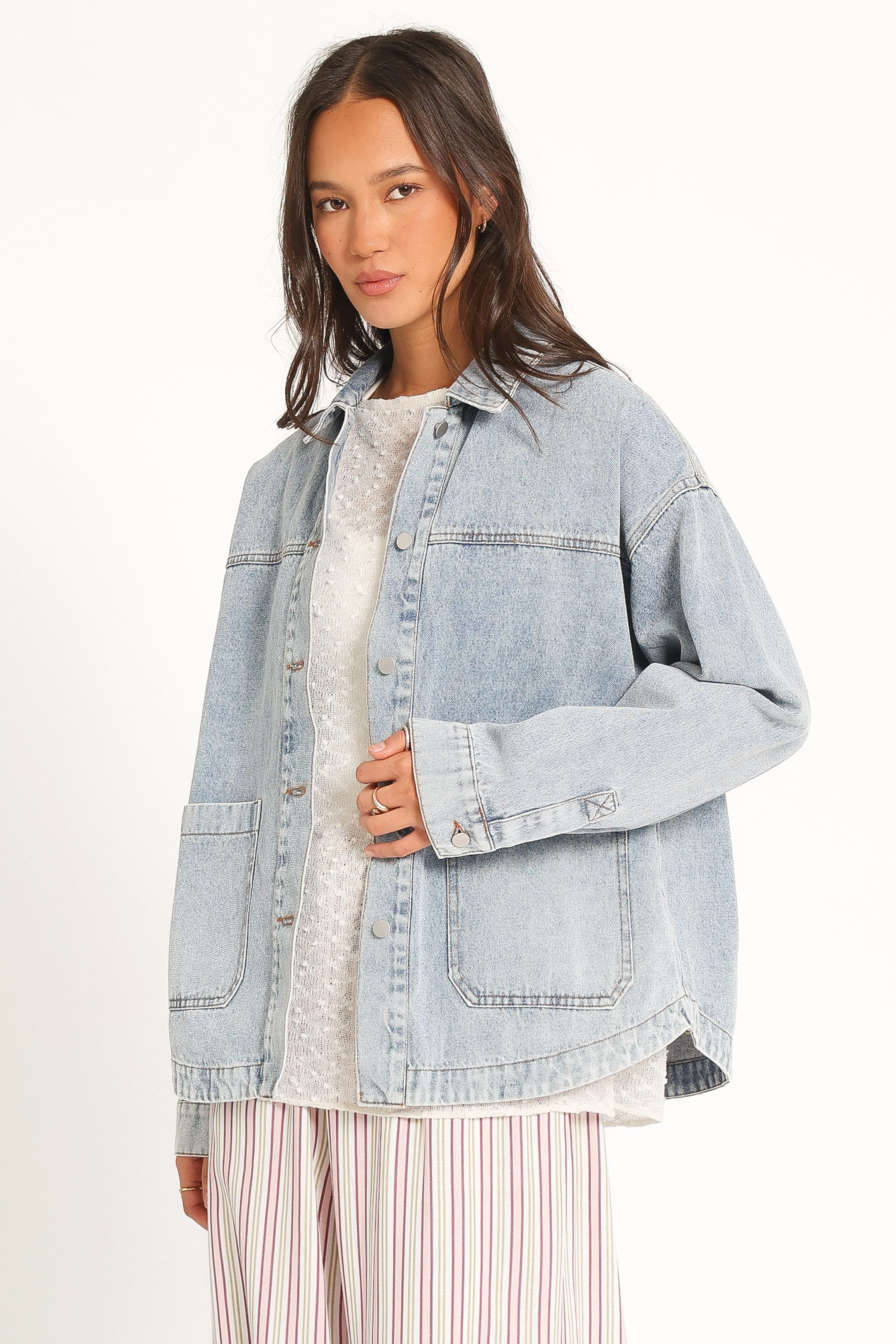 OUTERWEAR Delana Denim Jacket - Vintage Wash Blue