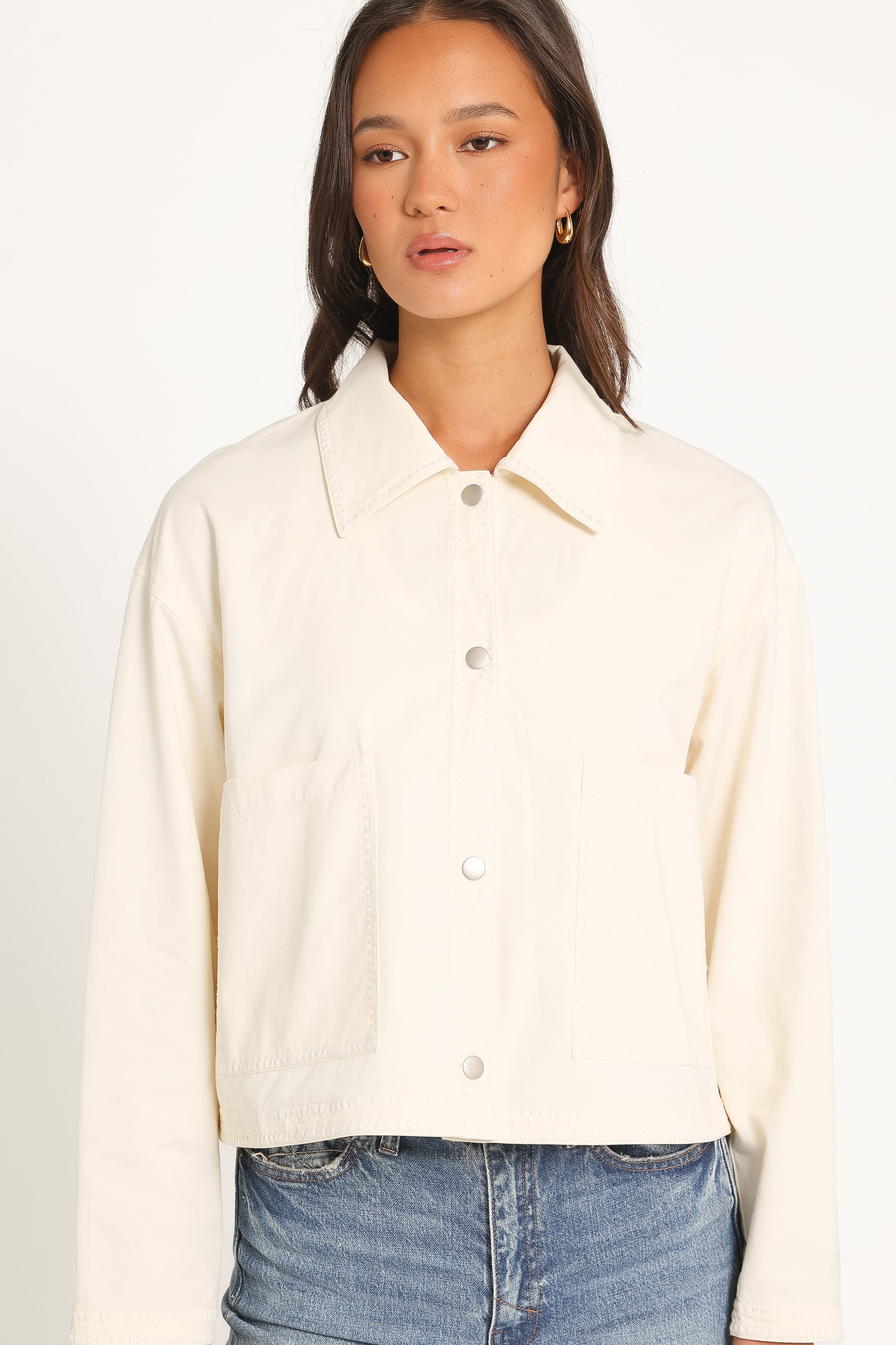 OUTERWEAR Poppi Boxy Crop Jacket - Ivory