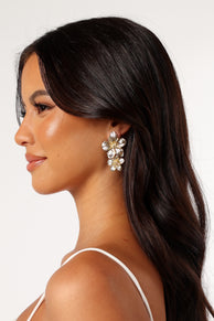 ACCESSORIES Alexa Flower Earrings - Gold