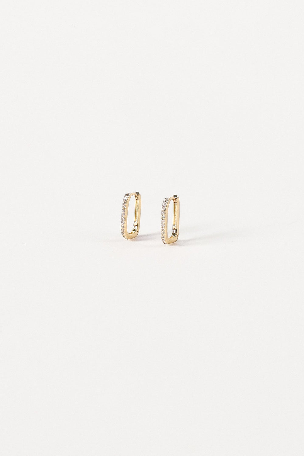 ACCESSORIES @Anisa Hoop Earrings - Gold