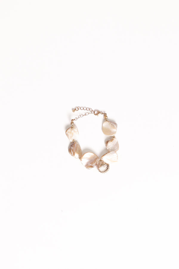 ACCESSORIES Astrid Shell Bracelet - Gold