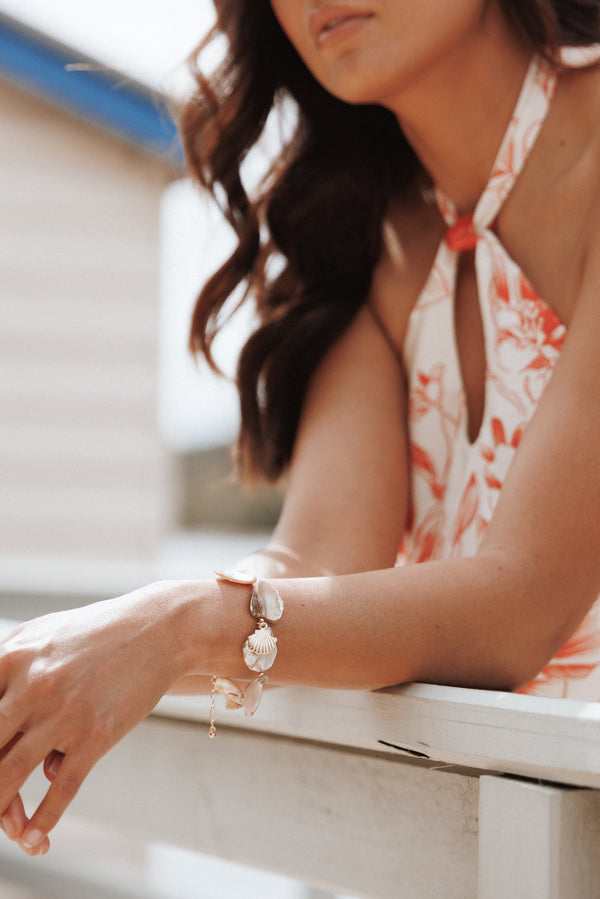 ACCESSORIES Astrid Shell Bracelet - Gold