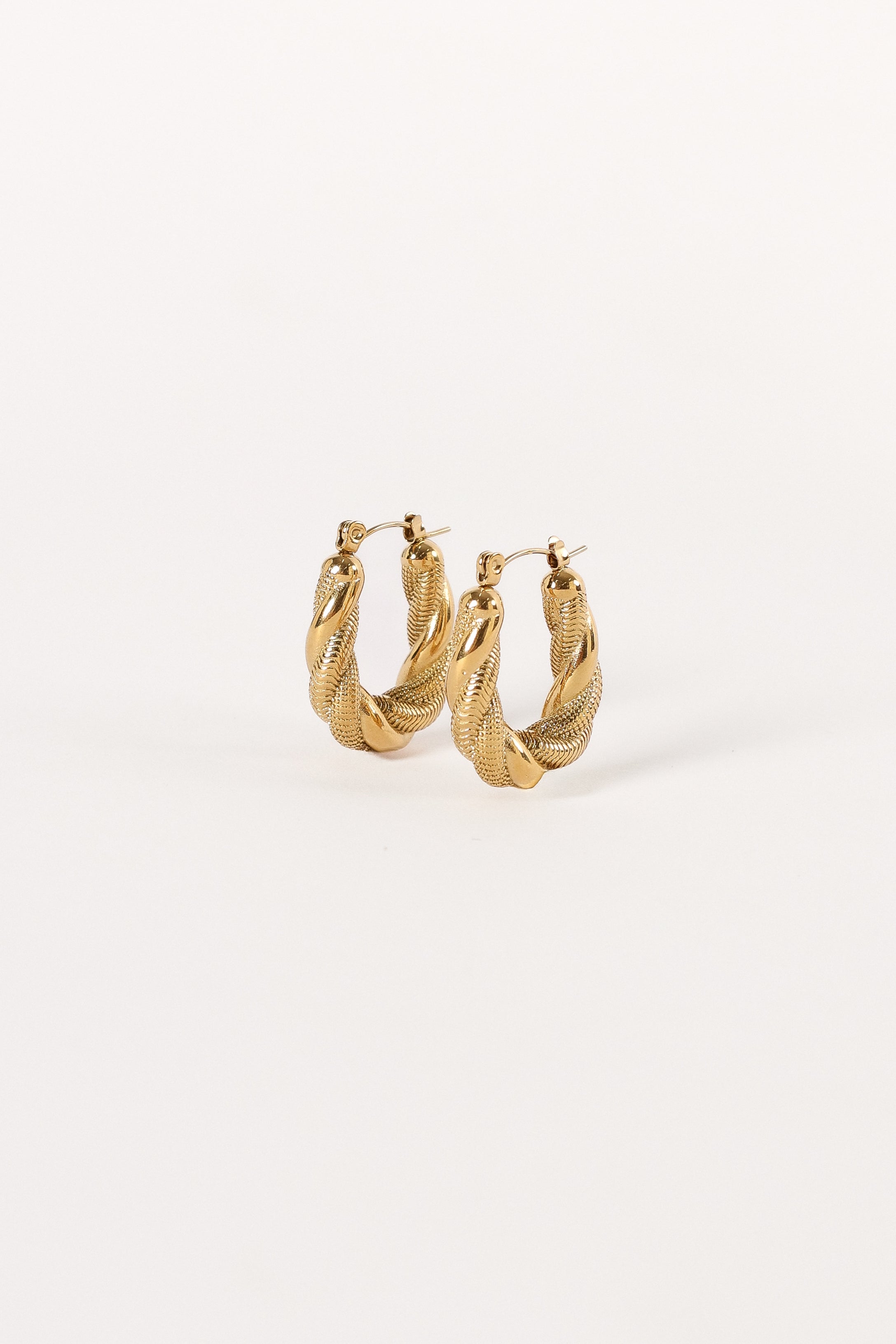 ACCESSORIES @Beth Twist Hoop Earrings - Gold