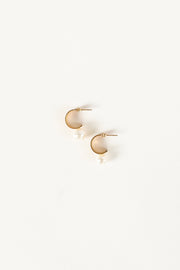 ACCESSORIES @Callie Pearl Hoop Earrings - Gold