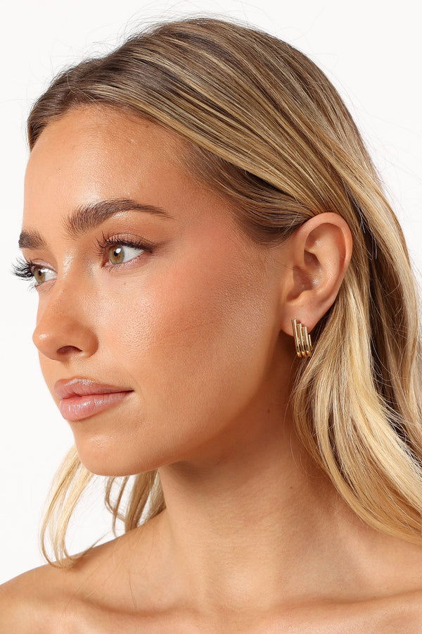 ACCESSORIES @Emily Earrings - Gold